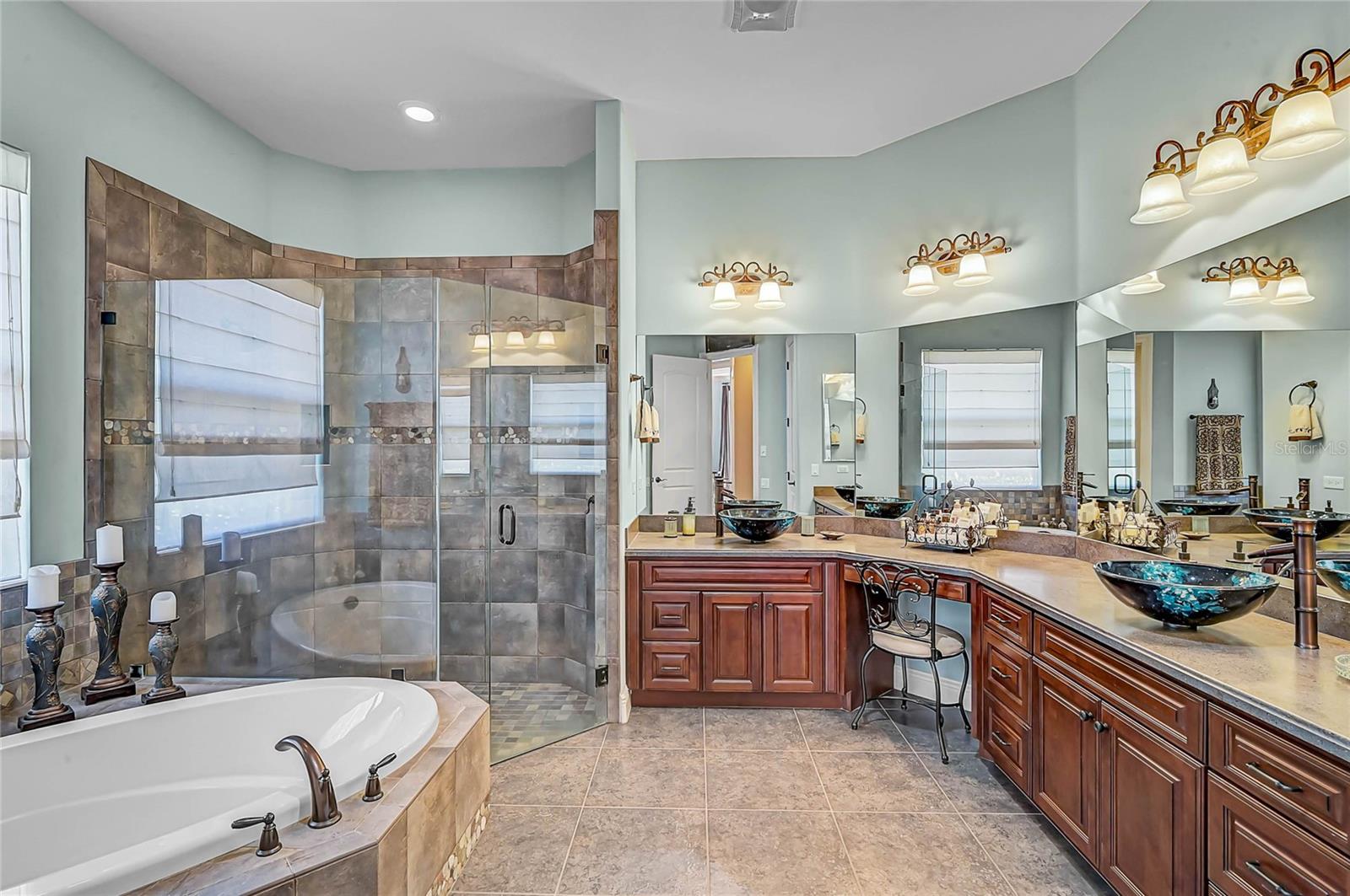 Image 29 of 72 For 13460 Campanile Court