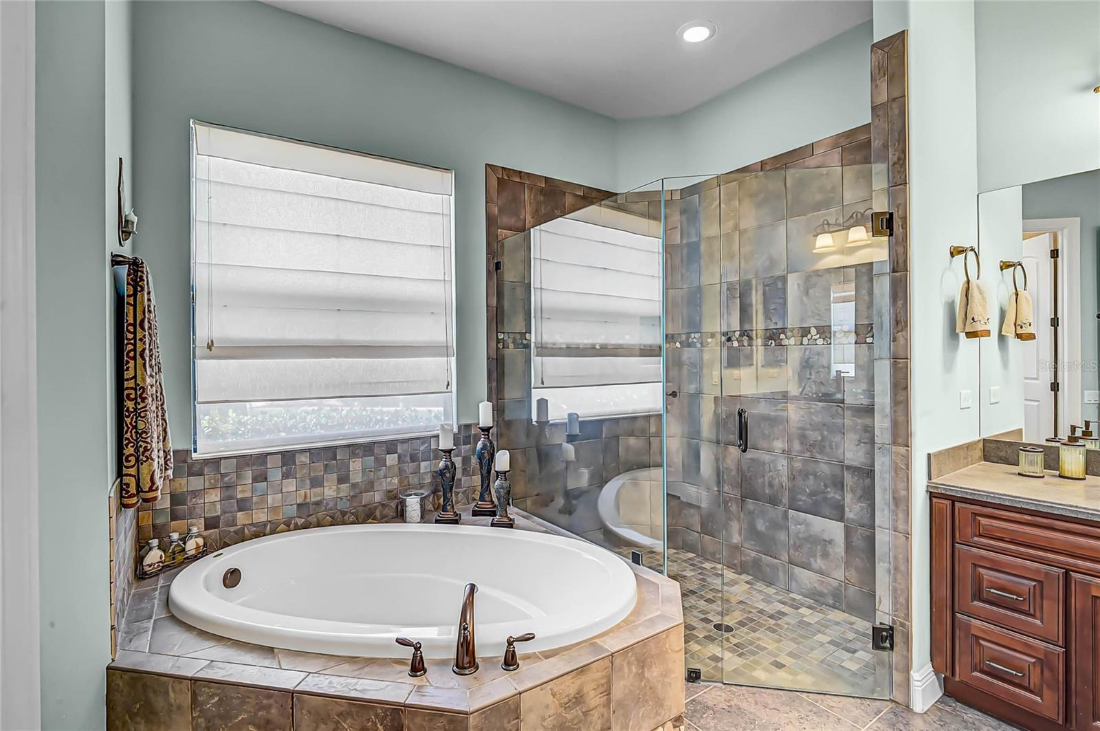 Image 30 of 72 For 13460 Campanile Court