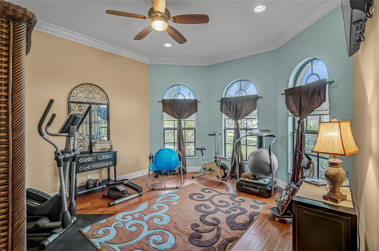 Image 32 of 72 For 13460 Campanile Court