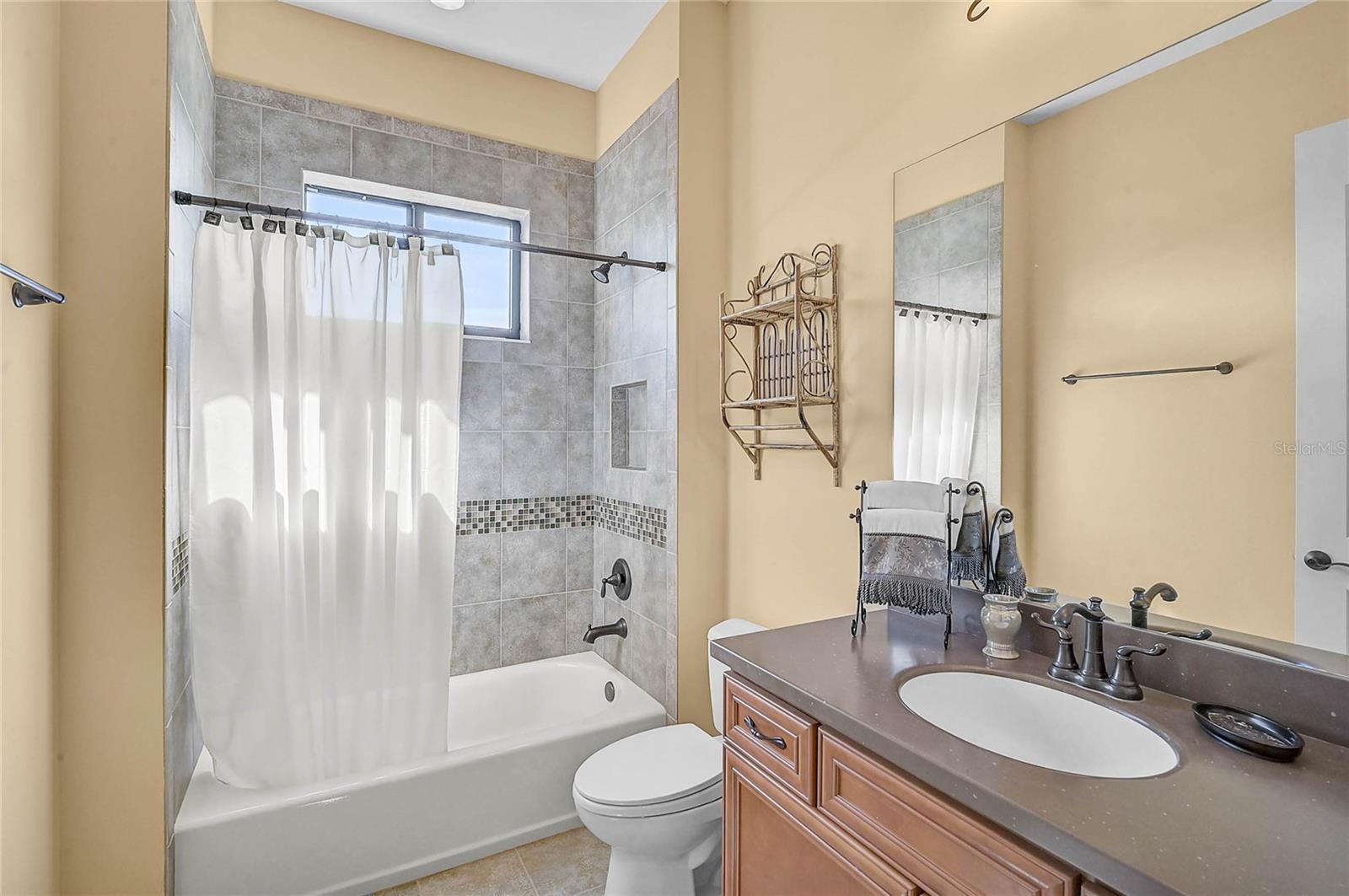 Image 45 of 72 For 13460 Campanile Court