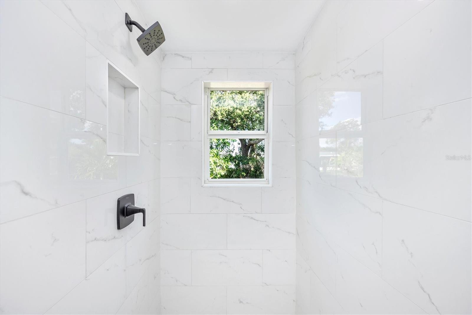 Image 11 of 38 For 45 Euclid Avenue