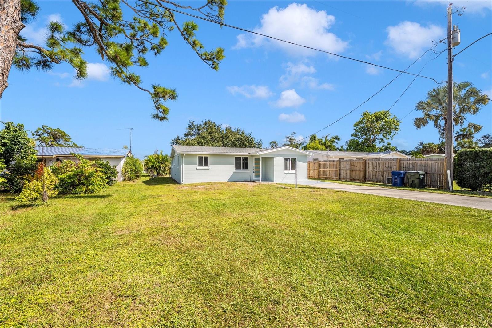 Image 29 of 38 For 45 Euclid Avenue