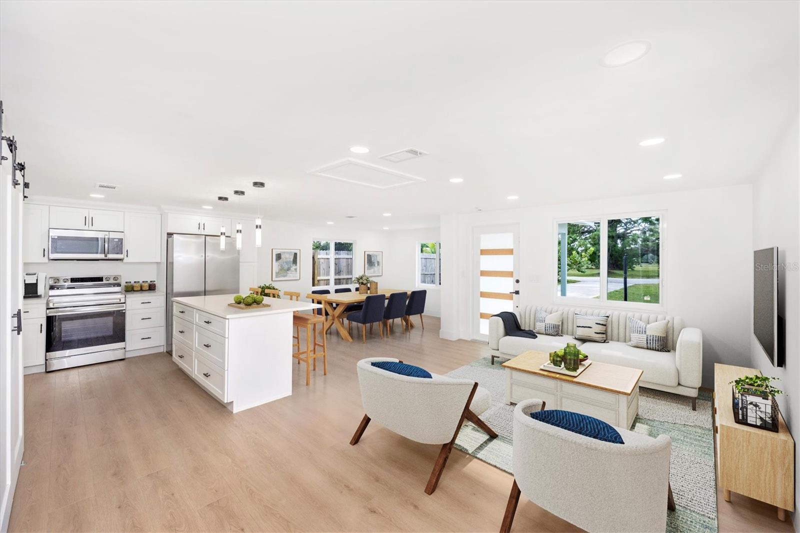 Image 4 of 38 For 45 Euclid Avenue