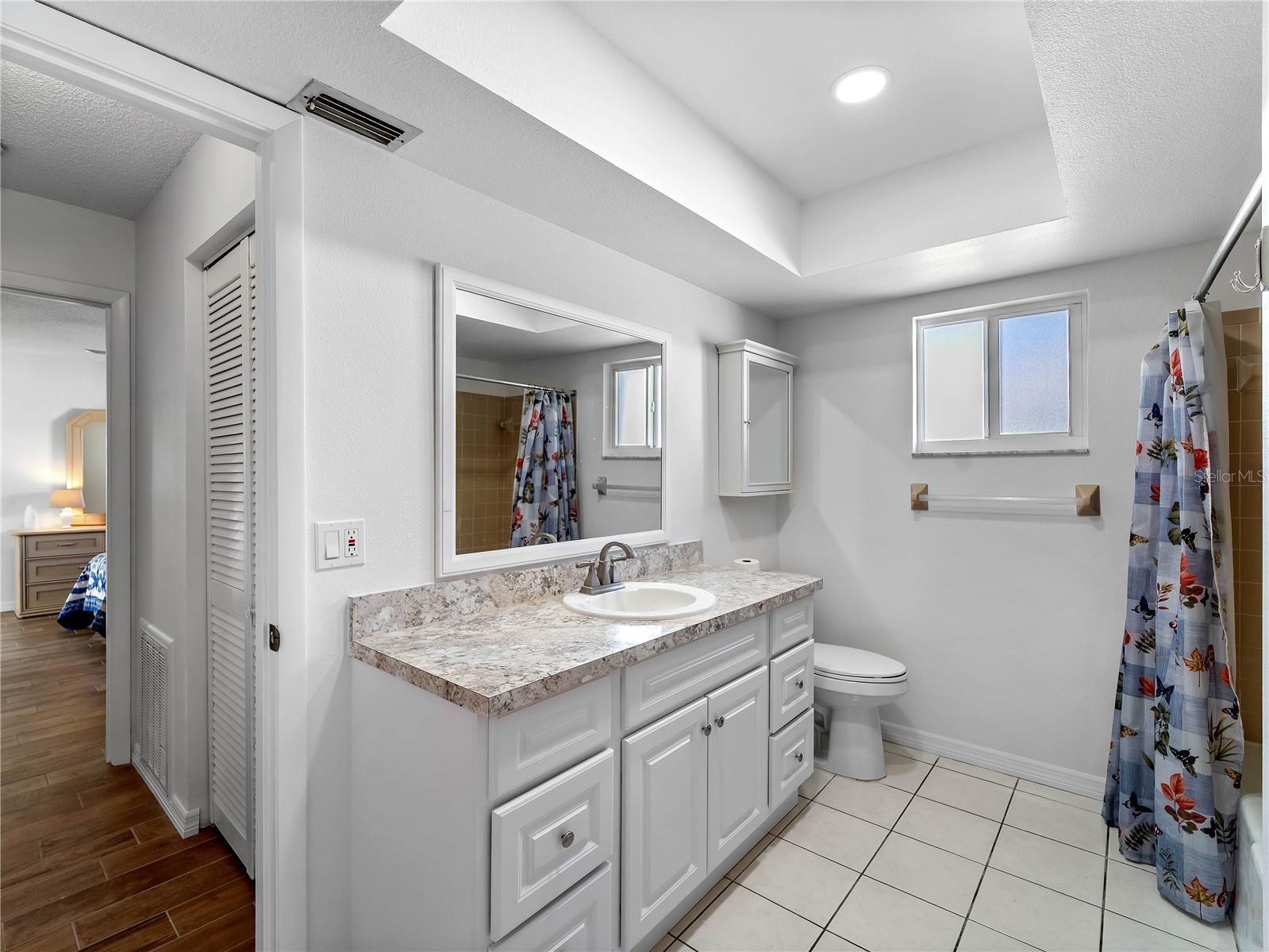 Image 17 of 37 For 52 Circlewood Drive A1-2