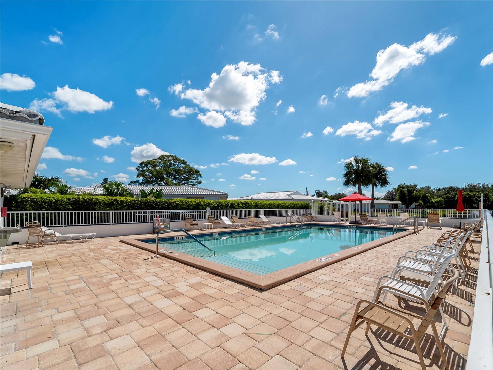 Image 21 of 37 For 52 Circlewood Drive A1-2