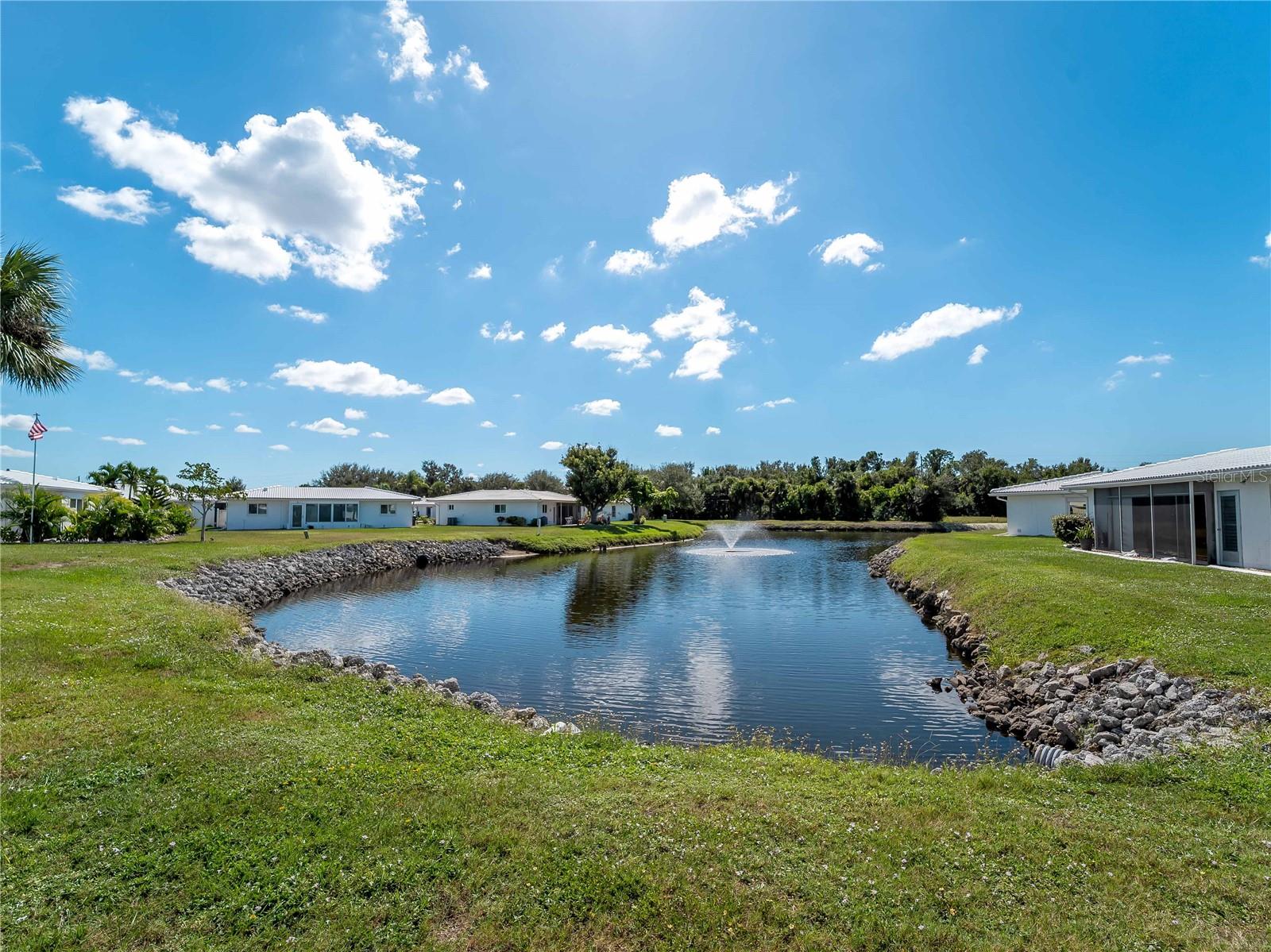 Image 24 of 37 For 52 Circlewood Drive A1-2