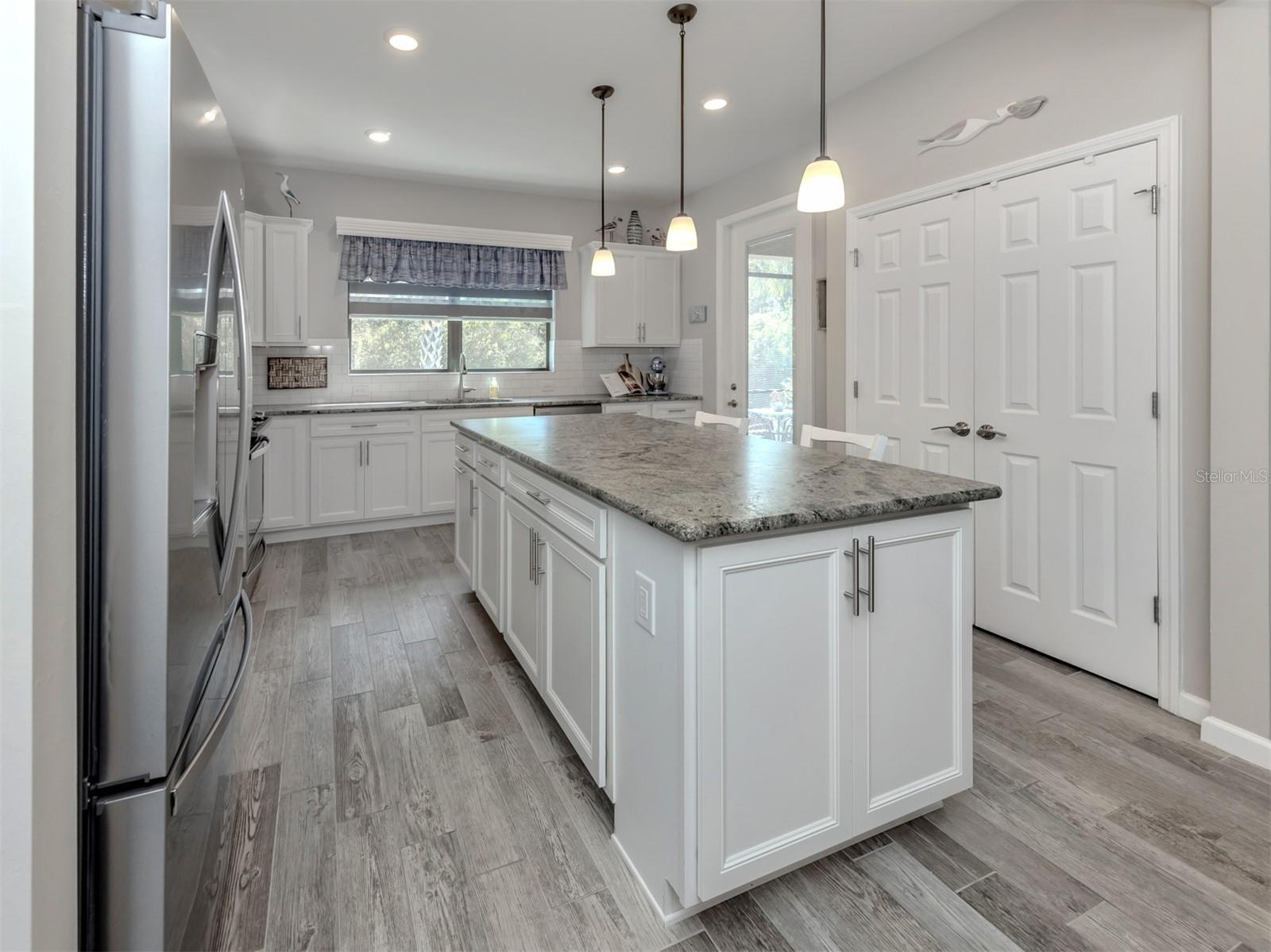 Image 13 of 95 For 2524 Daisy Drive
