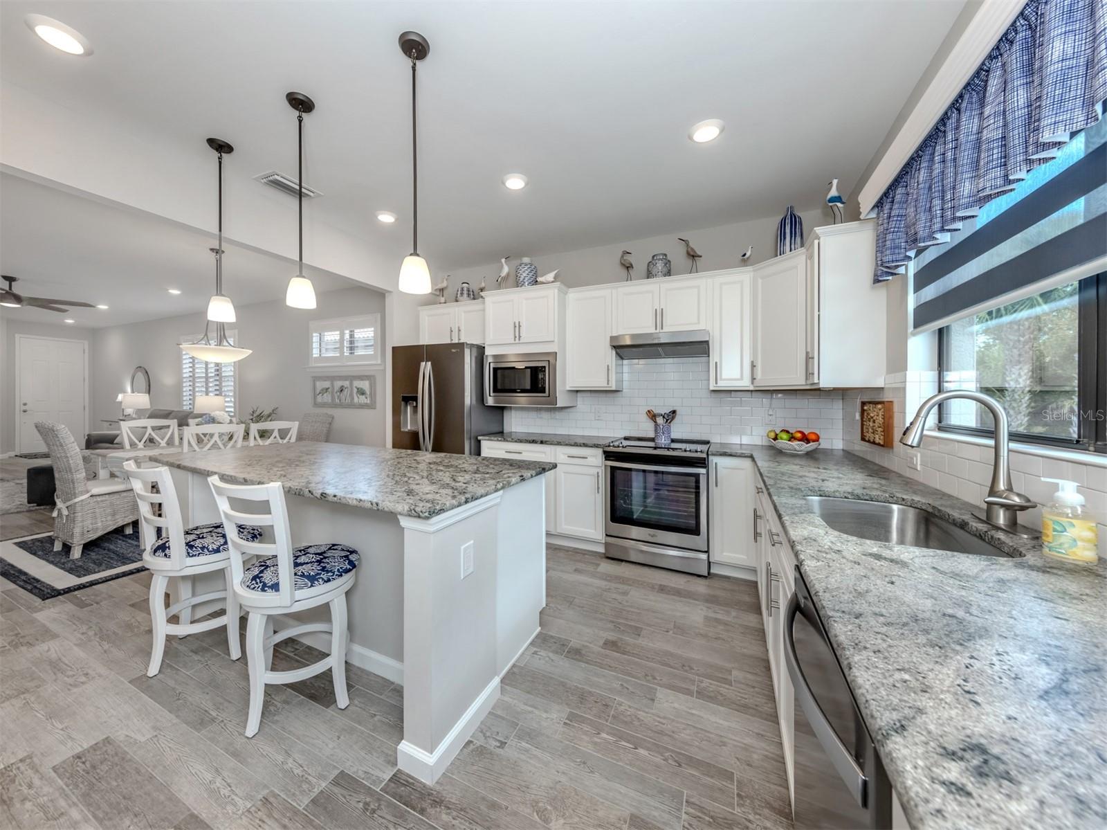 Image 15 of 95 For 2524 Daisy Drive