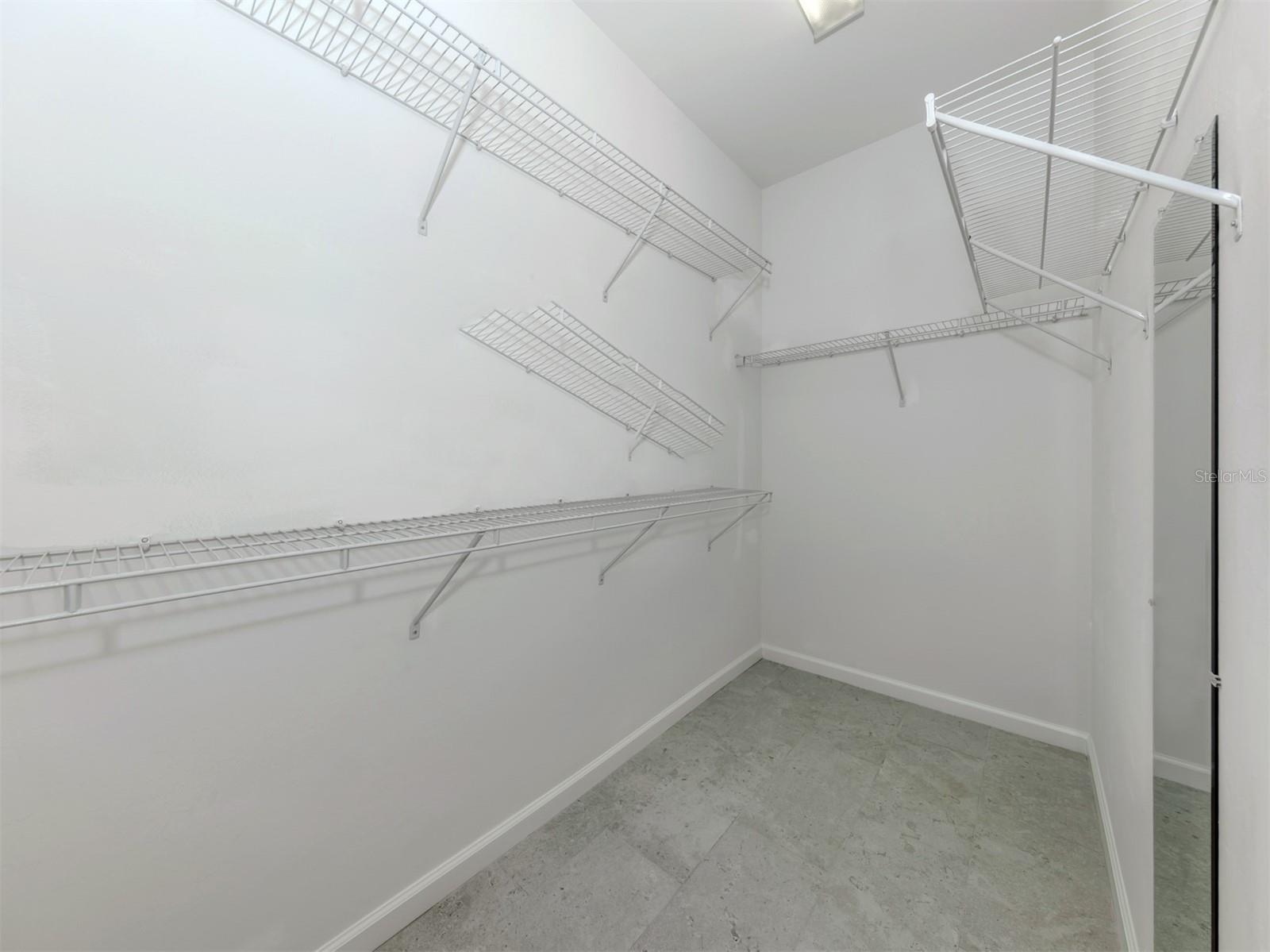 Image 18 of 95 For 2524 Daisy Drive