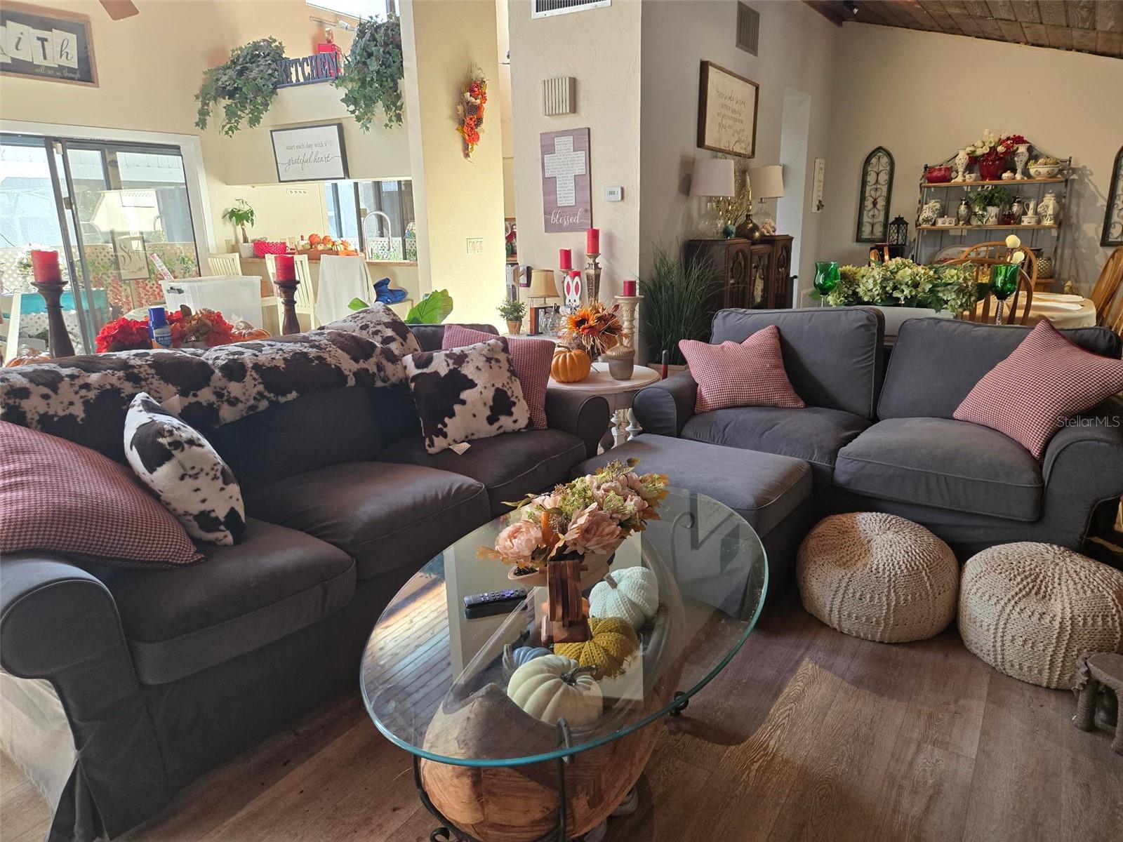 Image 17 of 36 For 4889 Brigitta Drive