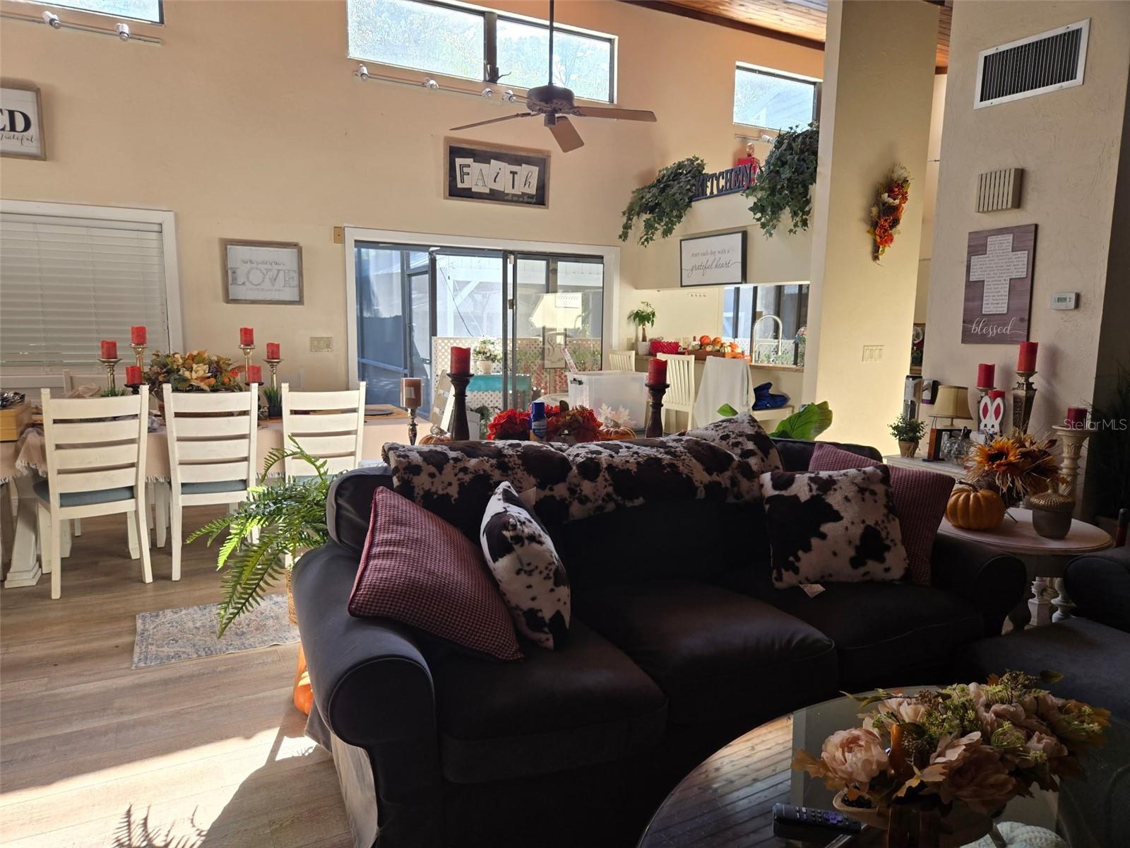 Image 23 of 36 For 4889 Brigitta Drive