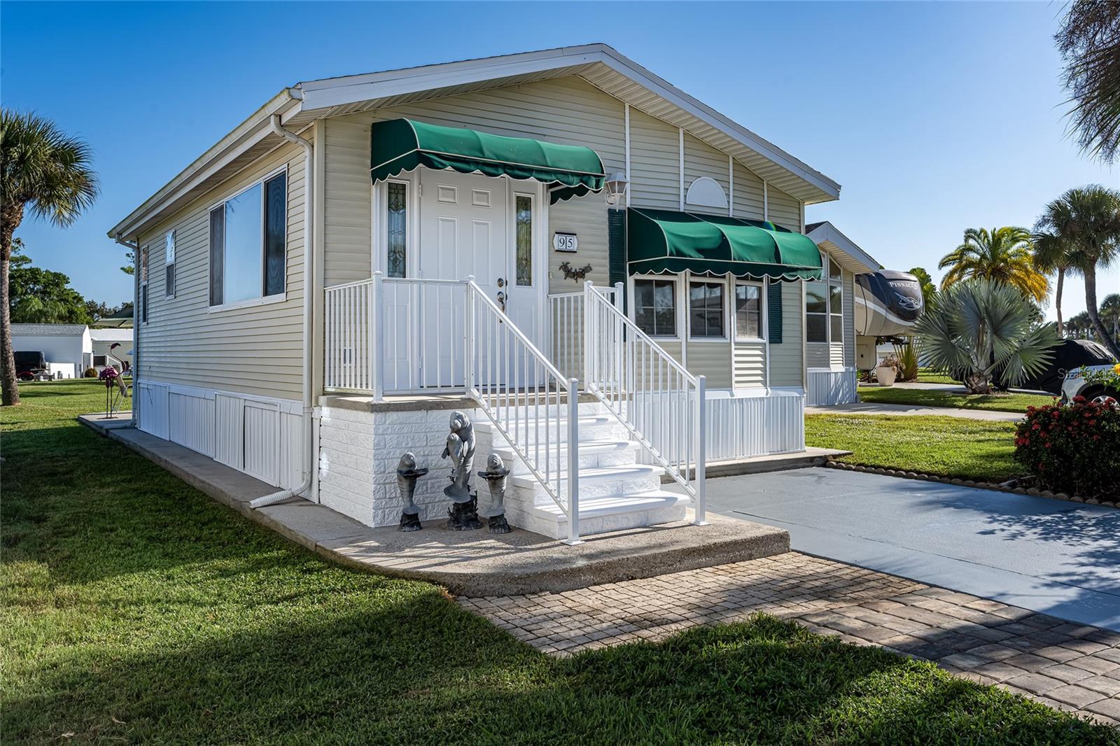 Details for 95 Bainbridge Drive, NOKOMIS, FL 34275