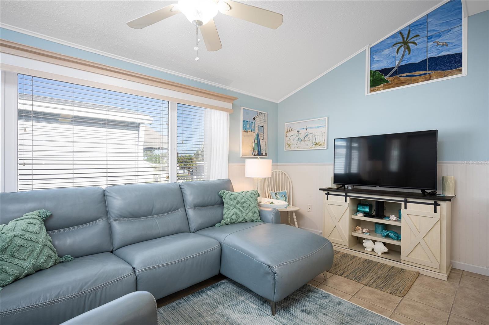 Image 11 of 63 For 95 Bainbridge Drive