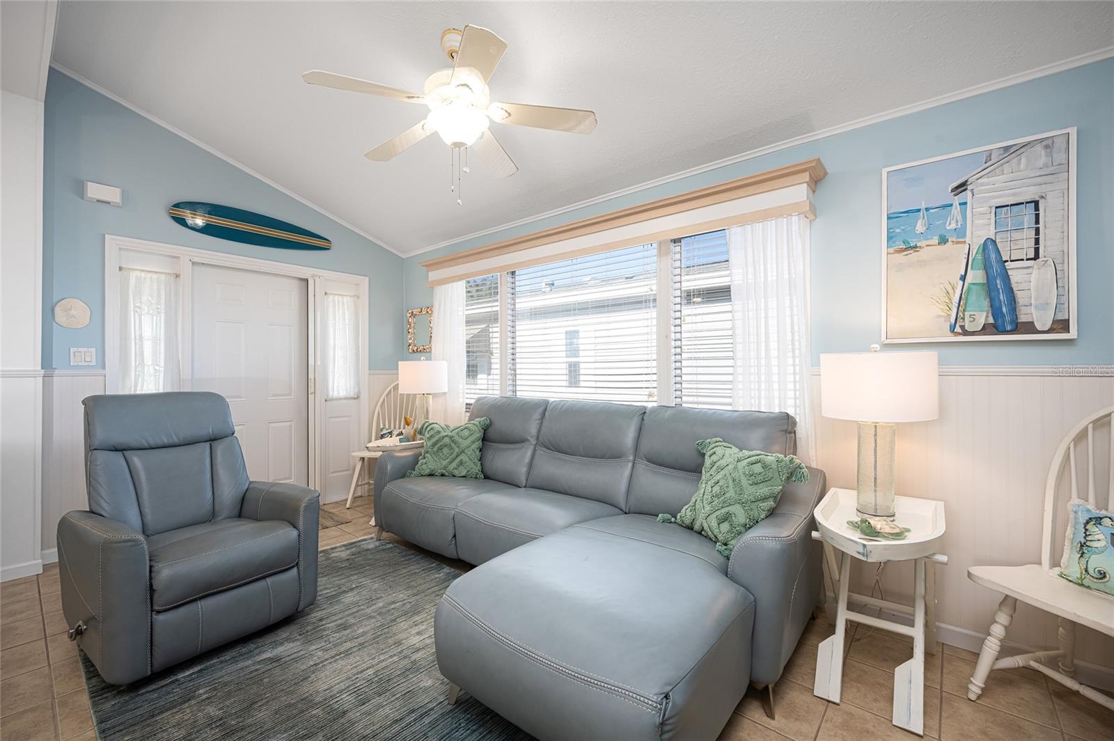 Image 12 of 63 For 95 Bainbridge Drive