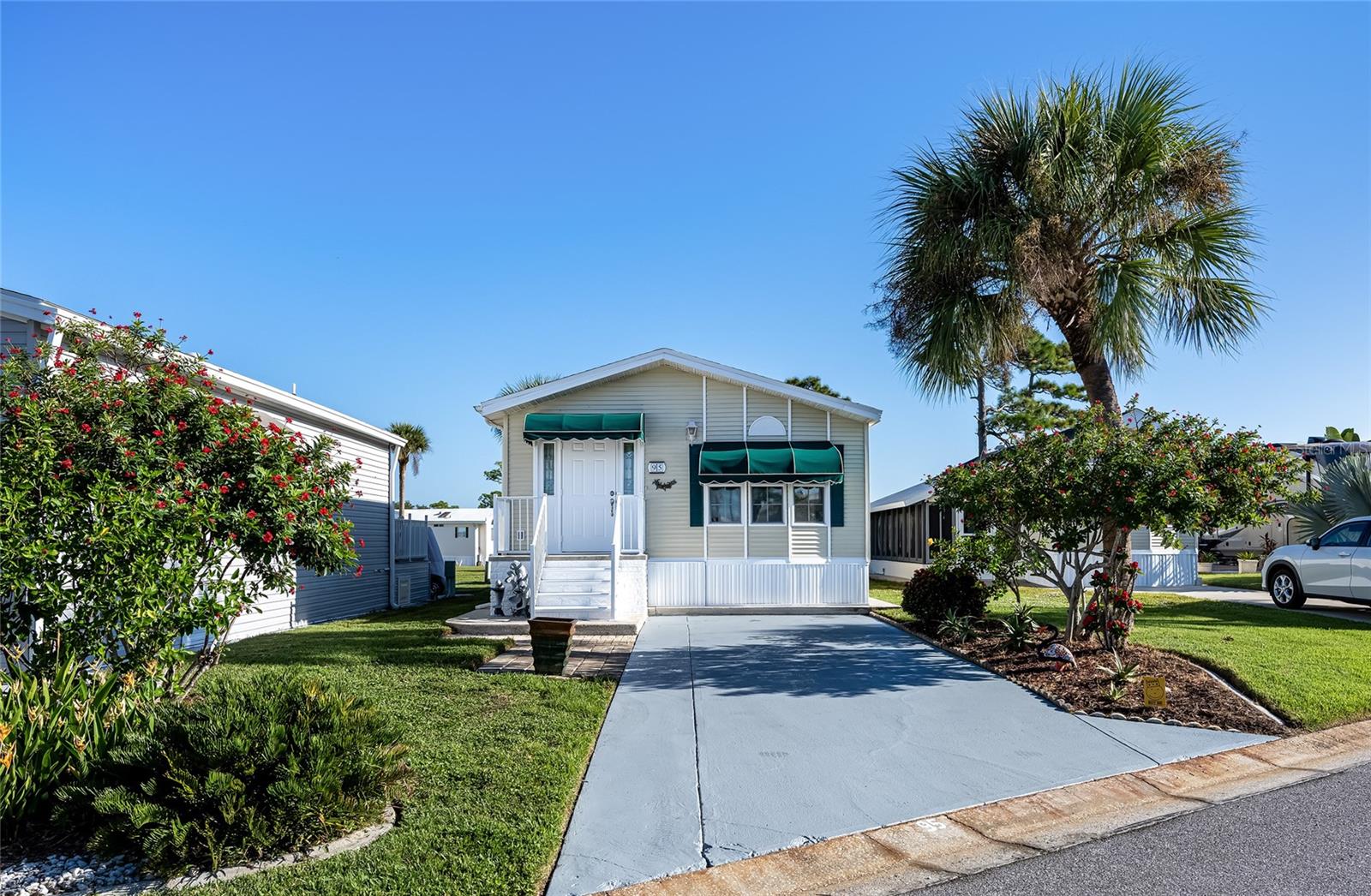 Image 3 of 63 For 95 Bainbridge Drive