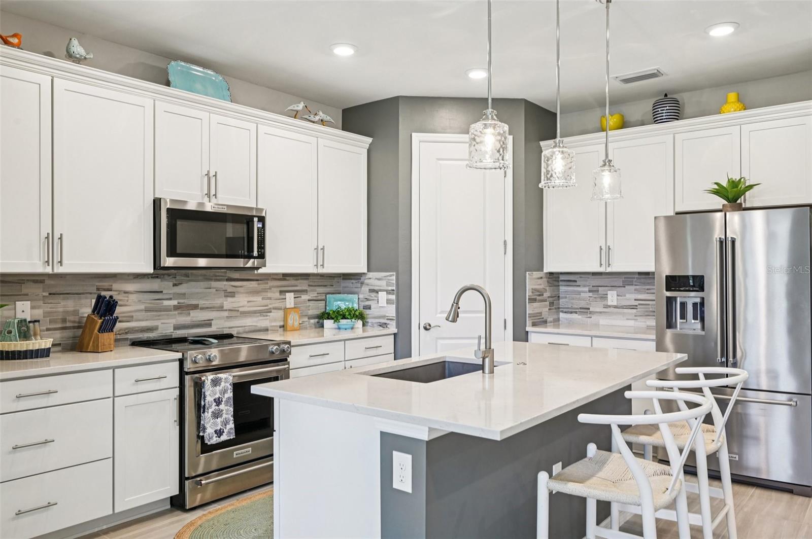 Image 18 of 61 For 2481 Buckthorn Loop