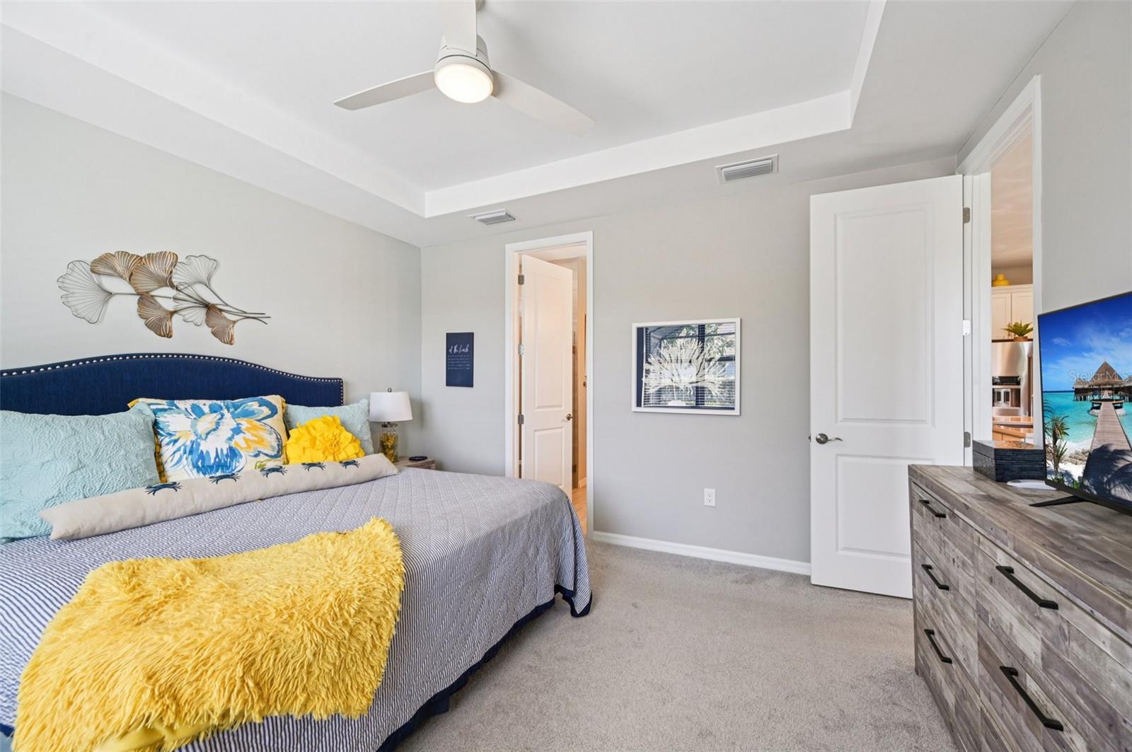 Image 21 of 61 For 2481 Buckthorn Loop