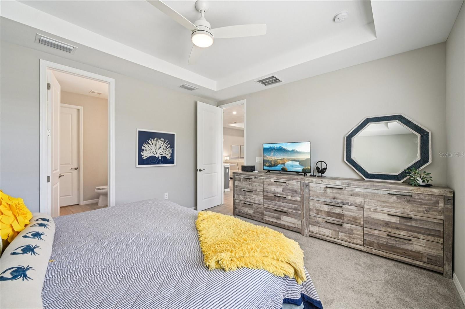 Image 23 of 61 For 2481 Buckthorn Loop