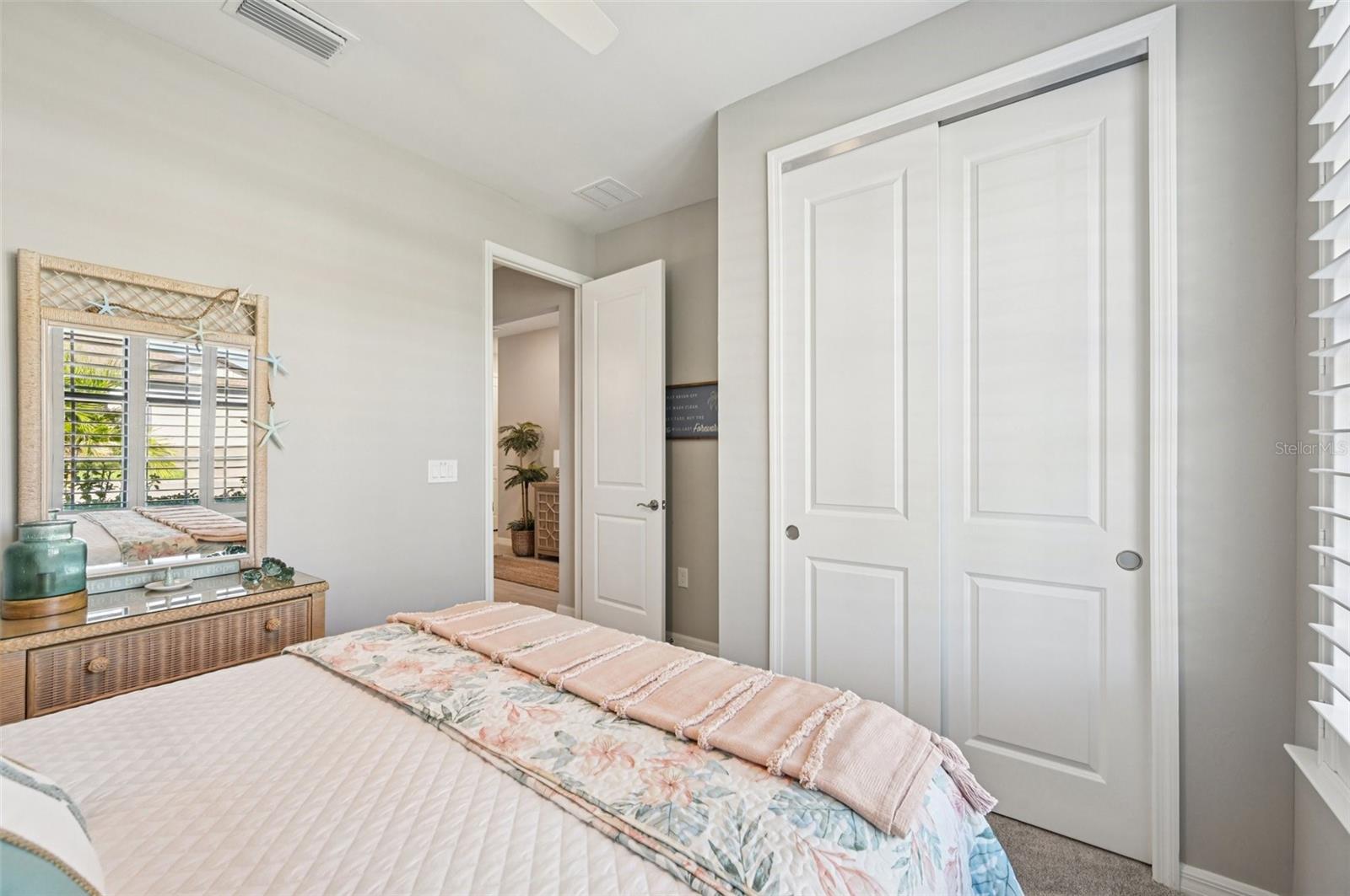 Image 30 of 61 For 2481 Buckthorn Loop