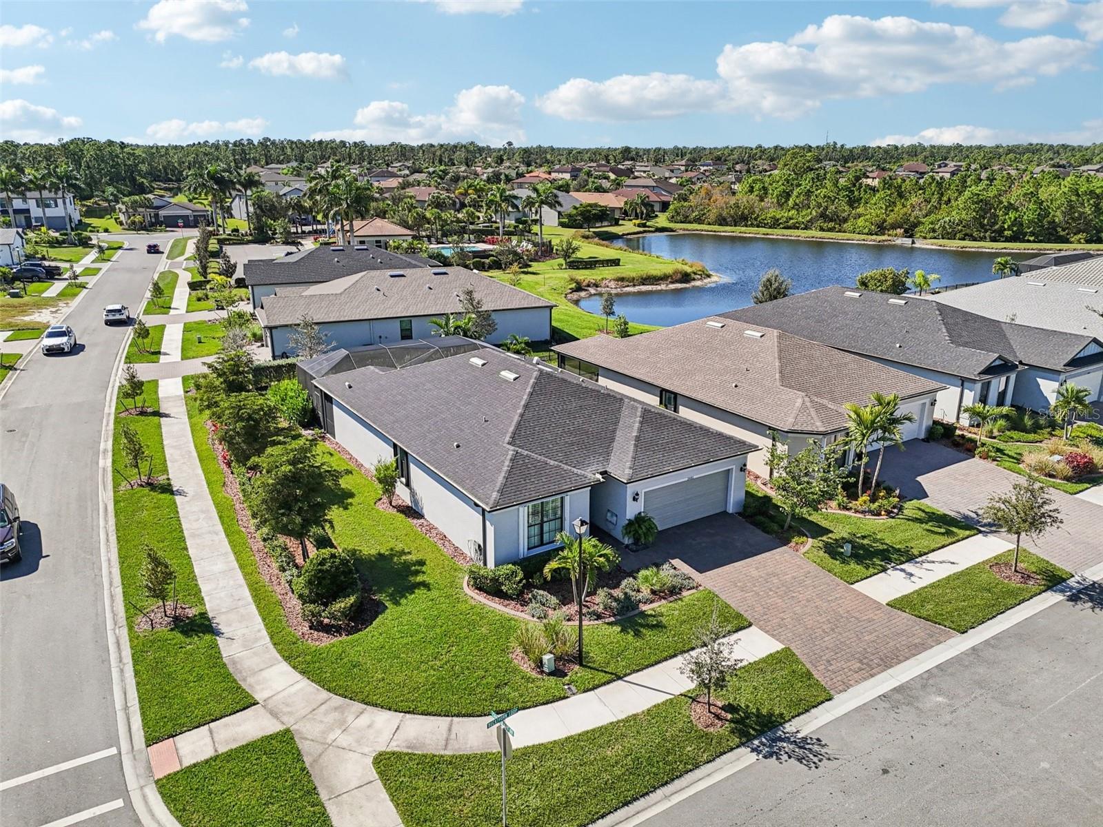 Image 46 of 61 For 2481 Buckthorn Loop