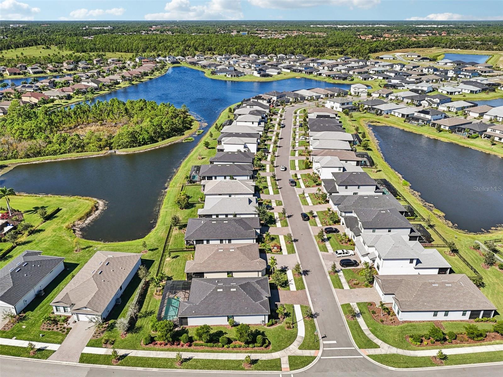 Image 48 of 61 For 2481 Buckthorn Loop