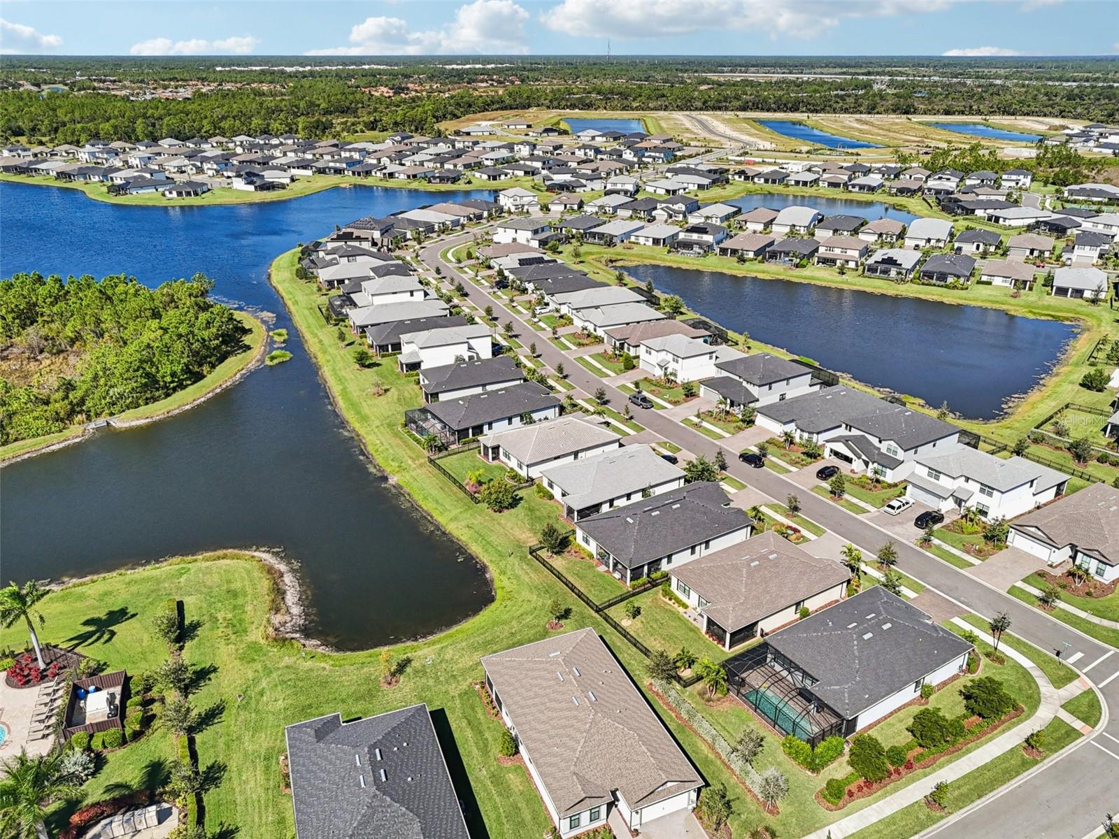 Image 49 of 61 For 2481 Buckthorn Loop