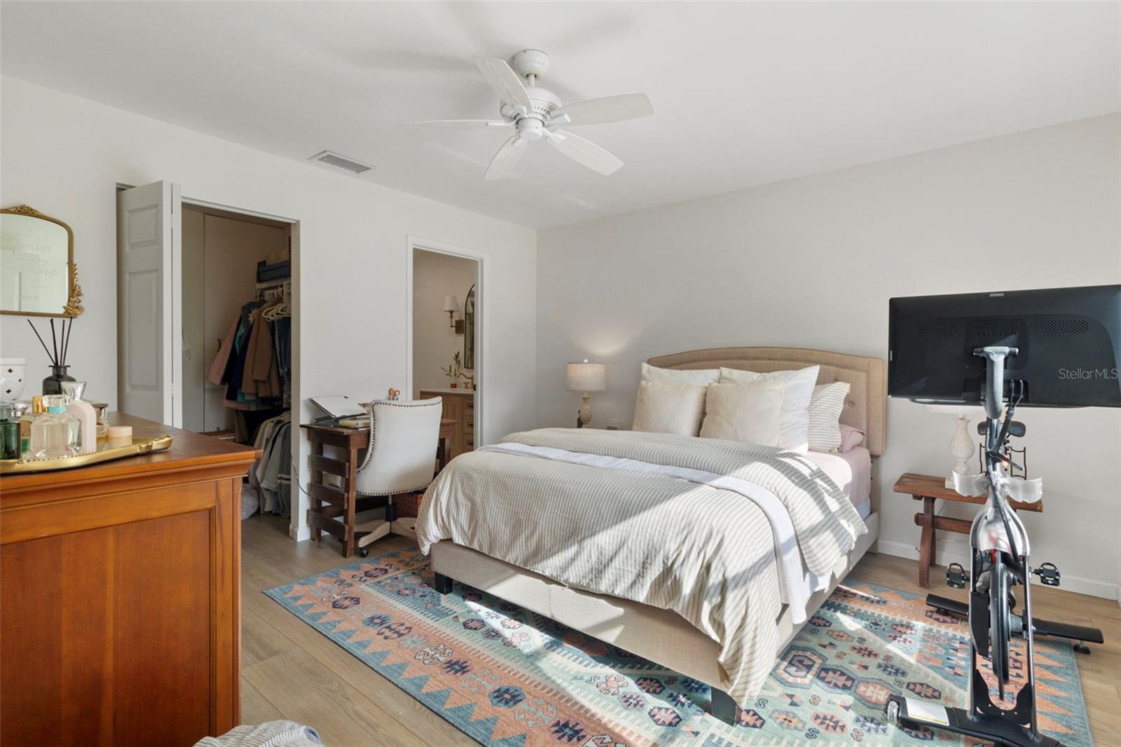 Image 10 of 18 For 3641 Longmeadow  33