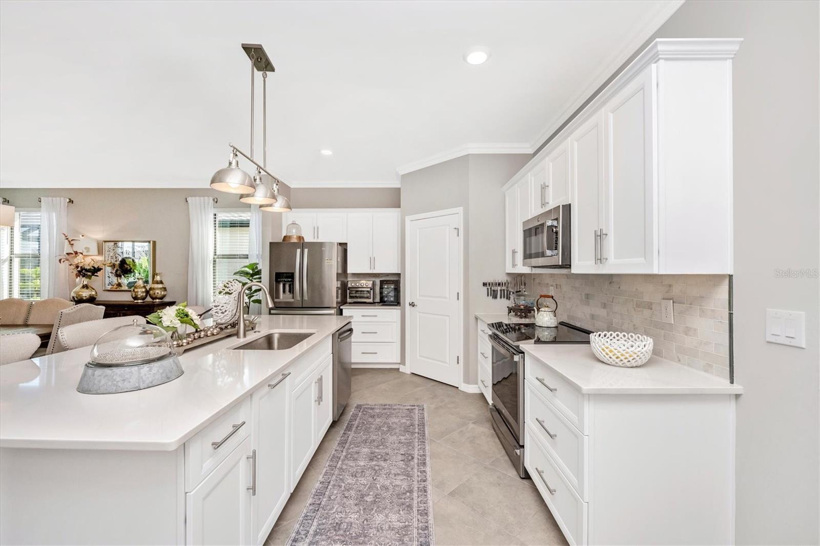 Image 17 of 60 For 2080 Gardenia Avenue