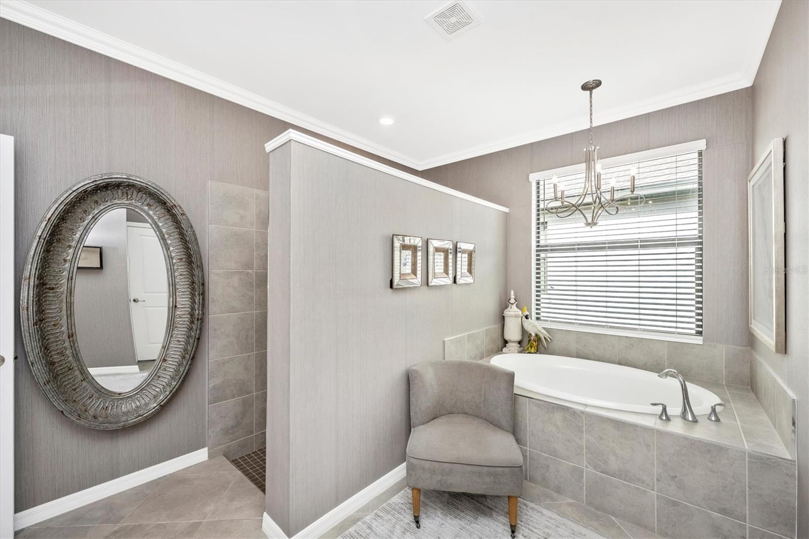 Image 28 of 60 For 2080 Gardenia Avenue