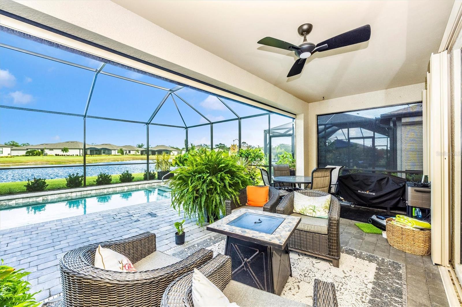 Image 38 of 60 For 2080 Gardenia Avenue