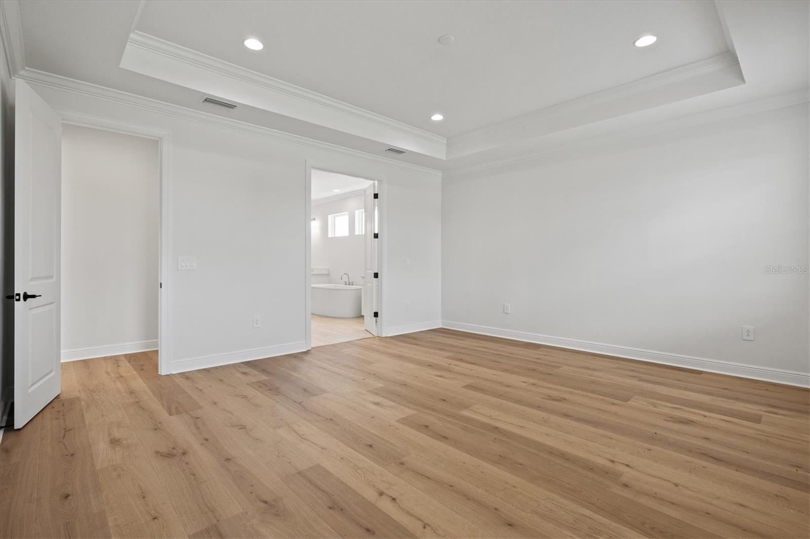 Image 28 of 94 For 1669 Lugano Circle