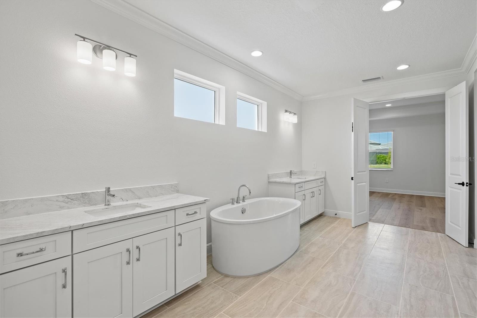 Image 32 of 94 For 1669 Lugano Circle