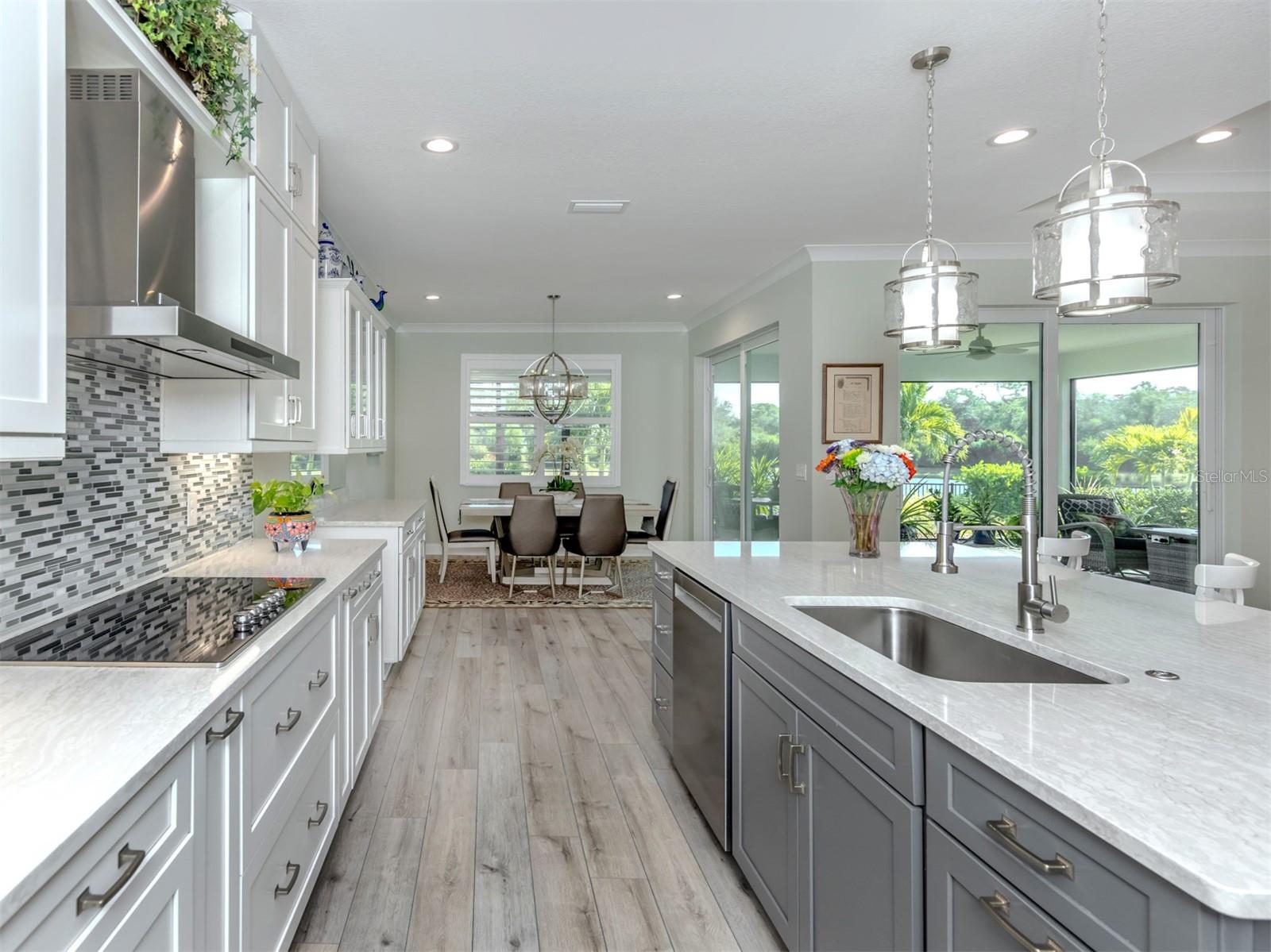 Image 15 of 77 For 592 Mistiflower Circle