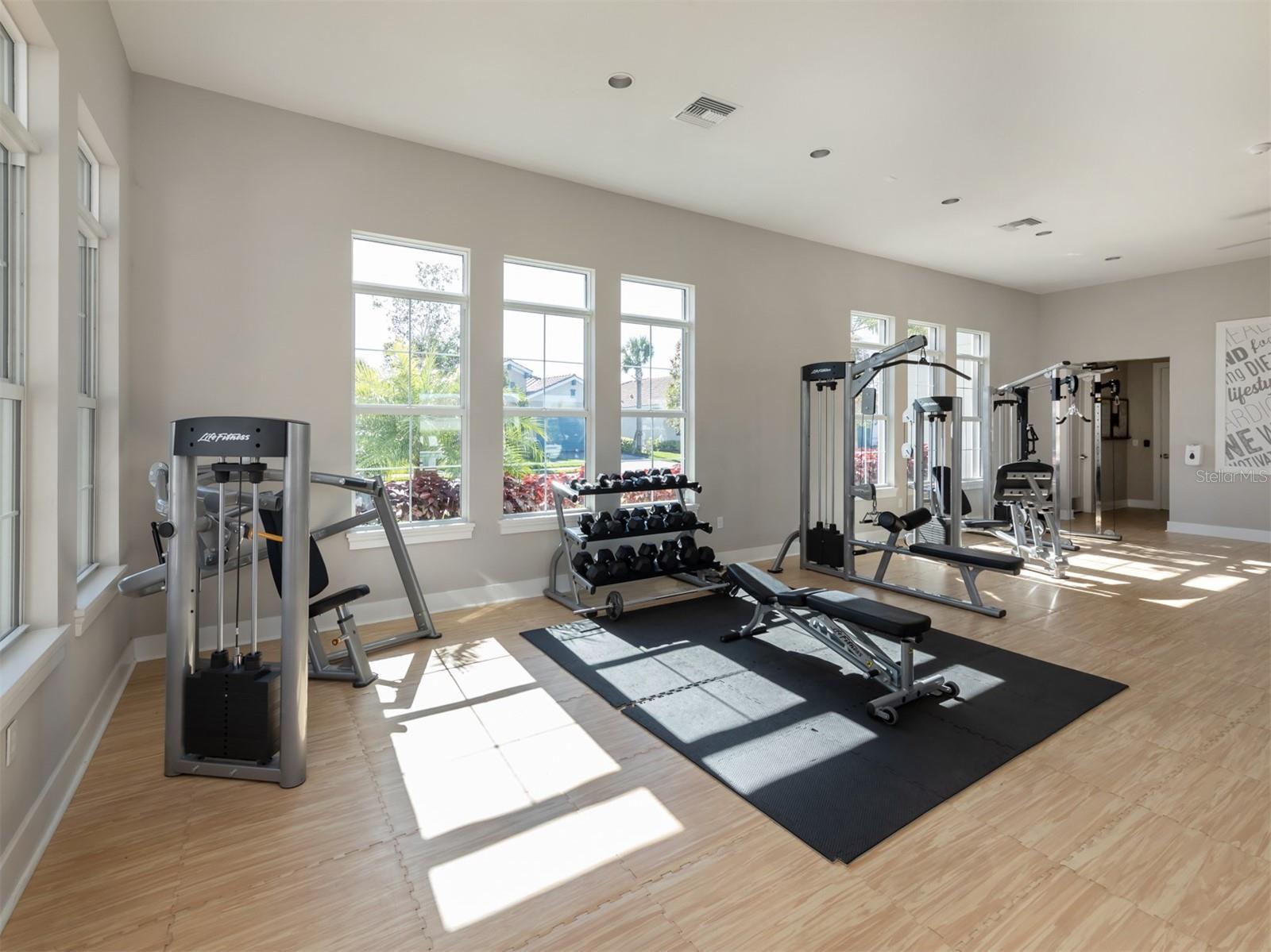 Image 40 of 77 For 592 Mistiflower Circle