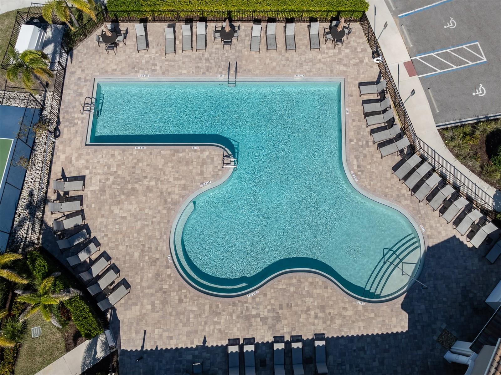 Image 43 of 77 For 592 Mistiflower Circle