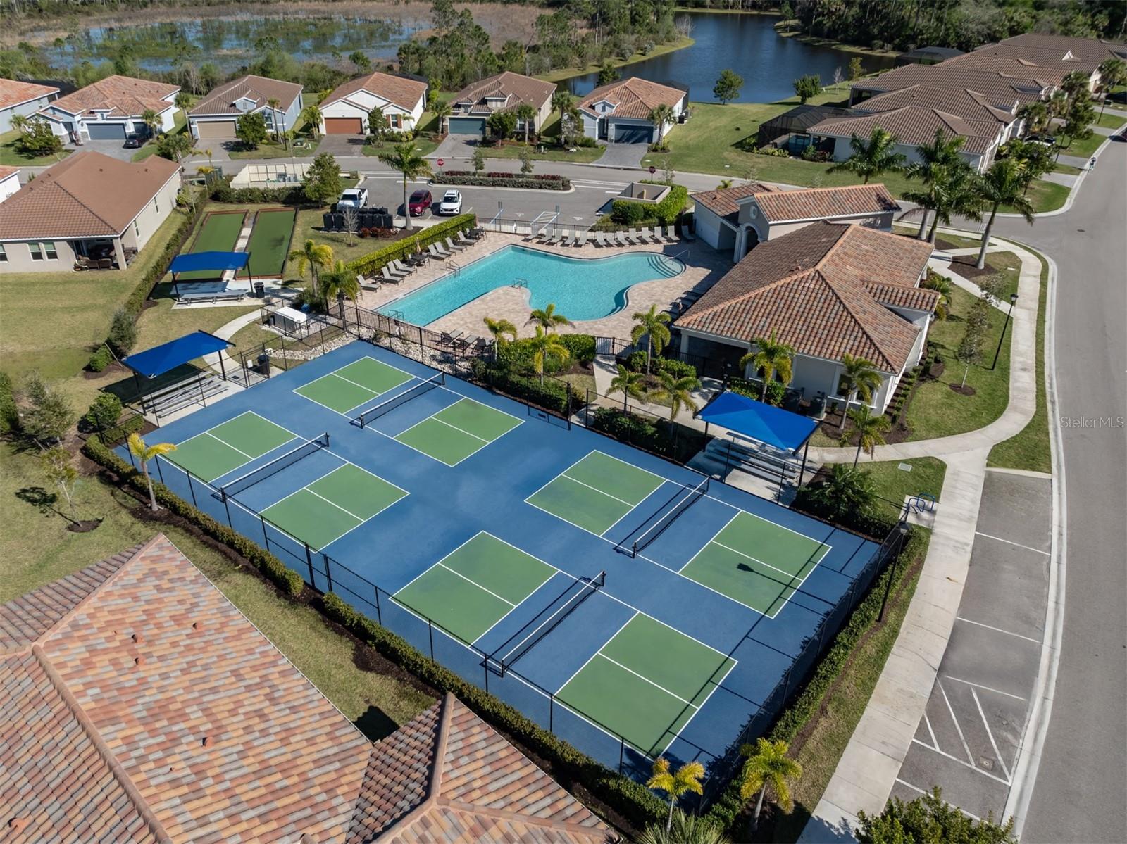 Image 48 of 77 For 592 Mistiflower Circle