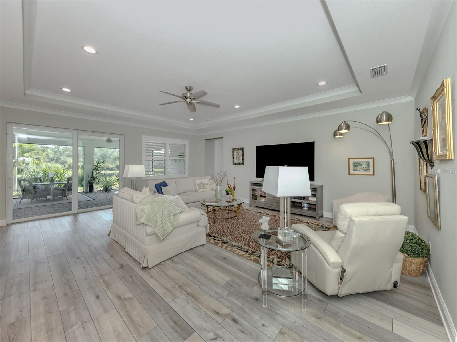 Image 7 of 77 For 592 Mistiflower Circle