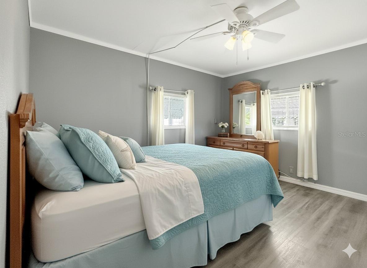 Image 12 of 35 For 5559 Holiday Park Boulevard