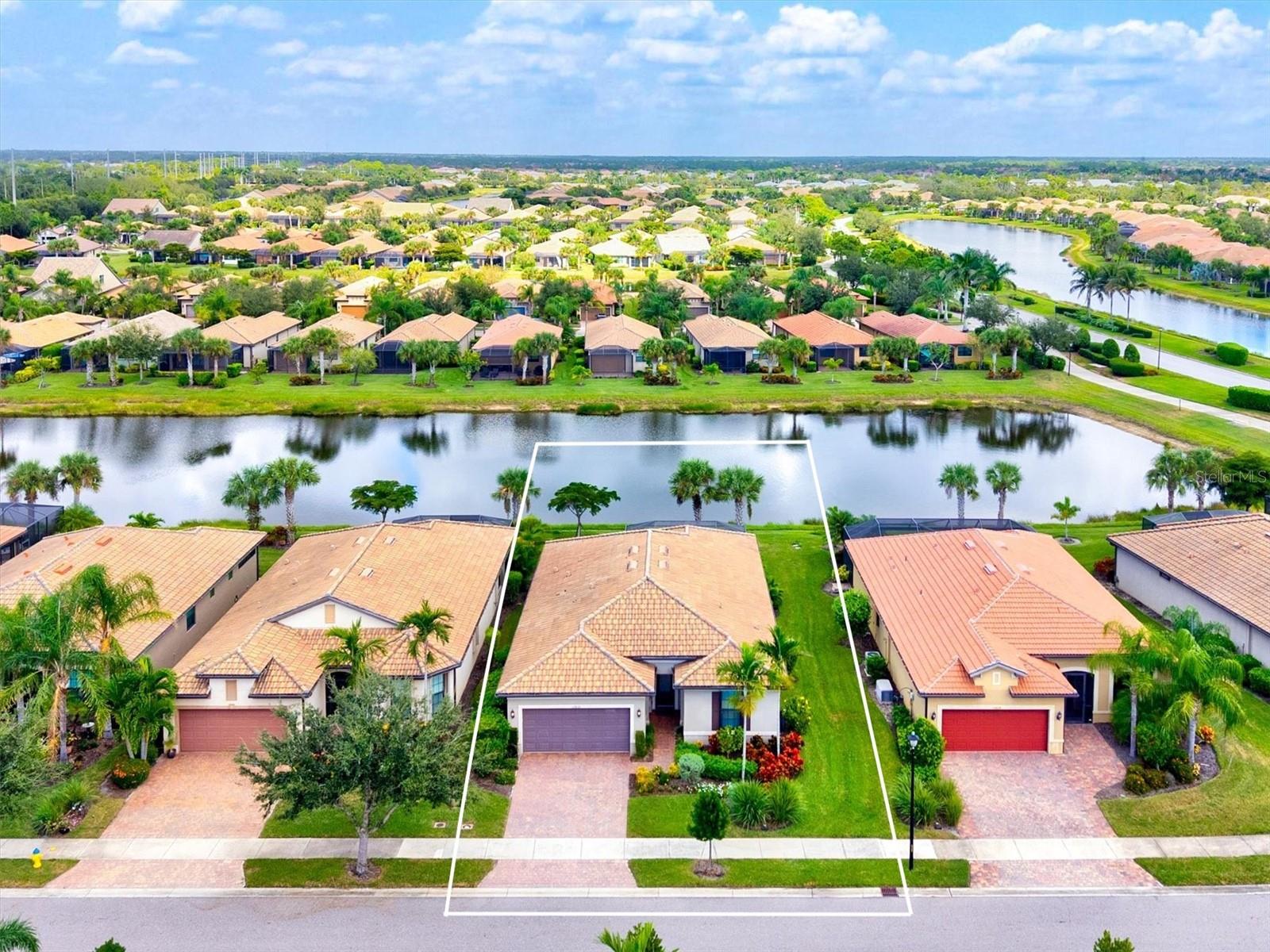 Image 2 of 51 For 13836 Karina Street