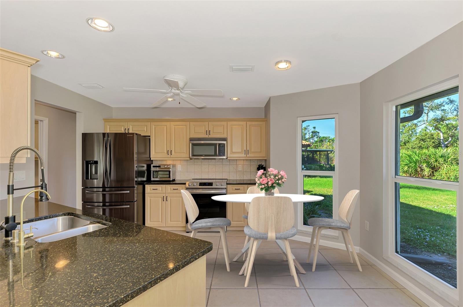 Image 16 of 47 For 218 Laurel Hollow Drive 10