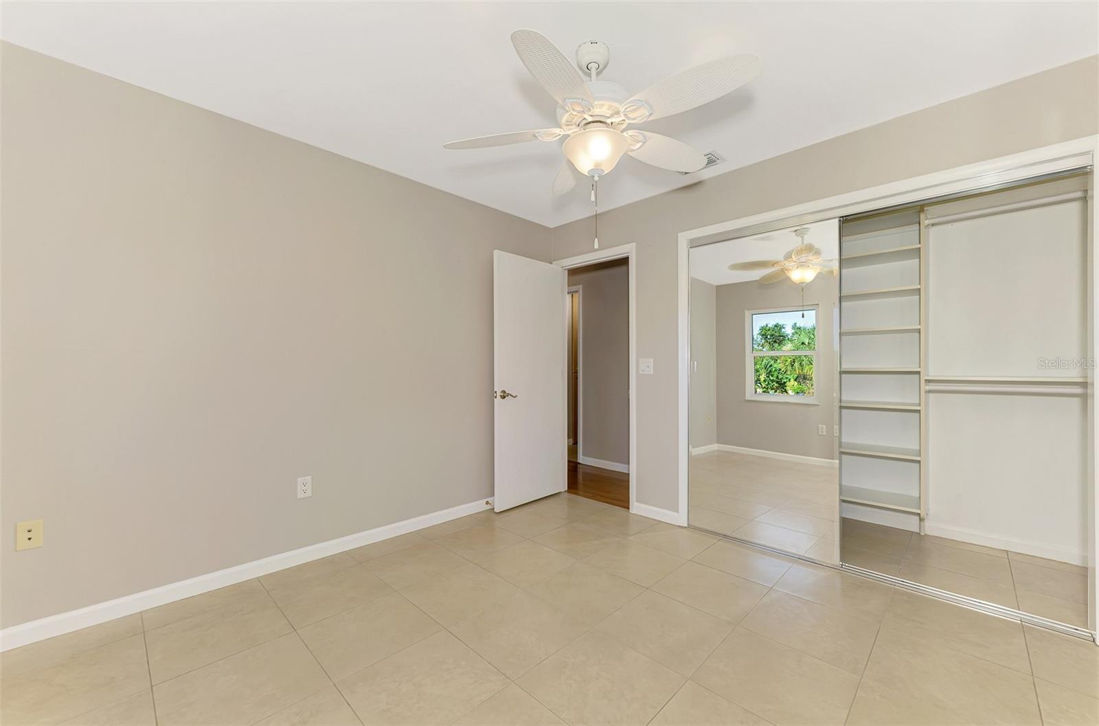 Image 30 of 47 For 218 Laurel Hollow Drive 10