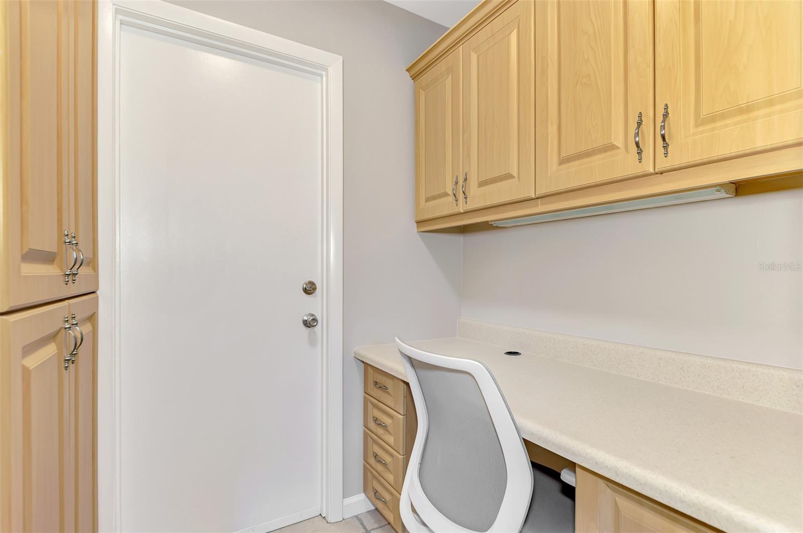 Image 32 of 47 For 218 Laurel Hollow Drive 10