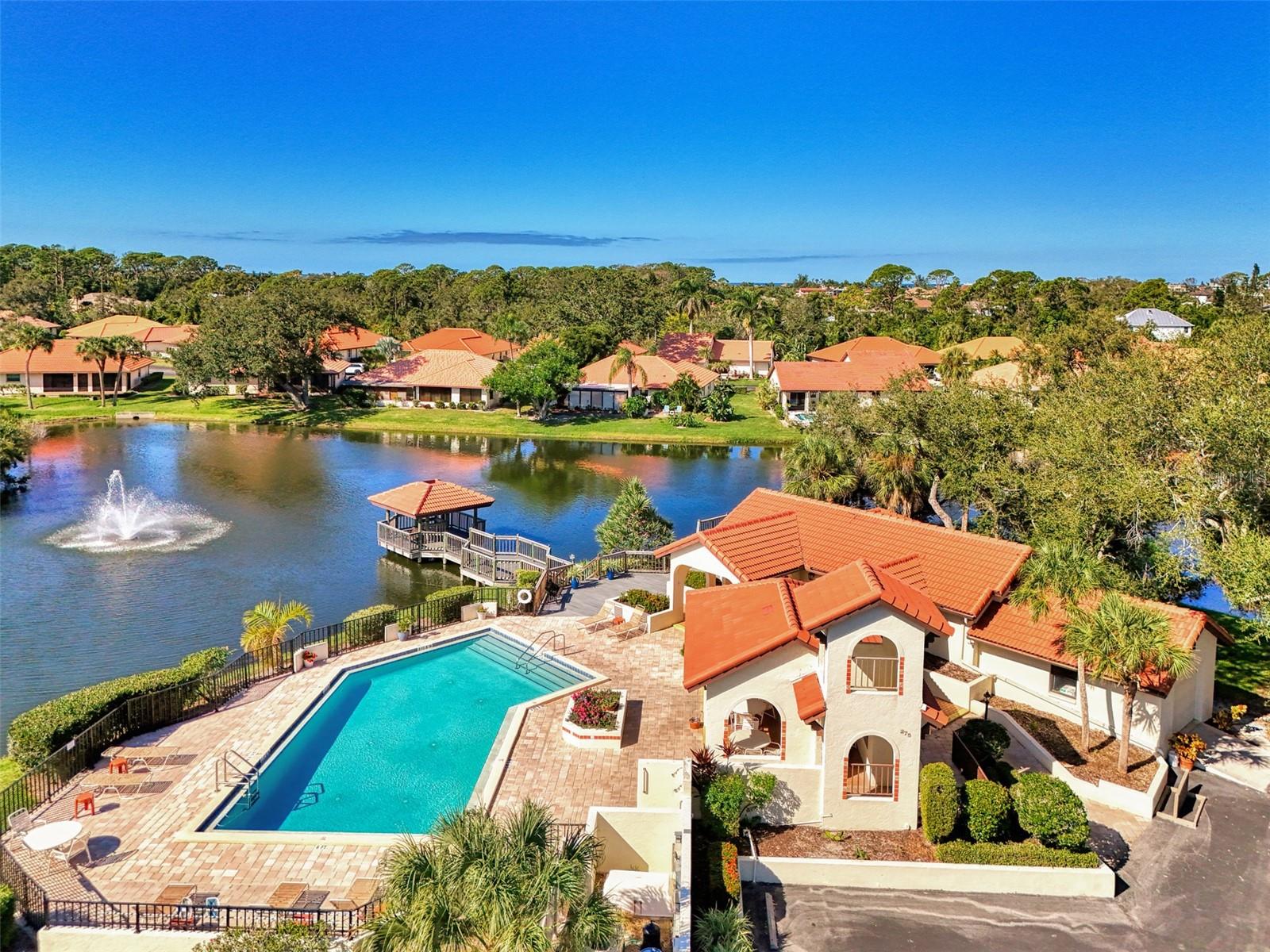 Image 40 of 47 For 218 Laurel Hollow Drive 10