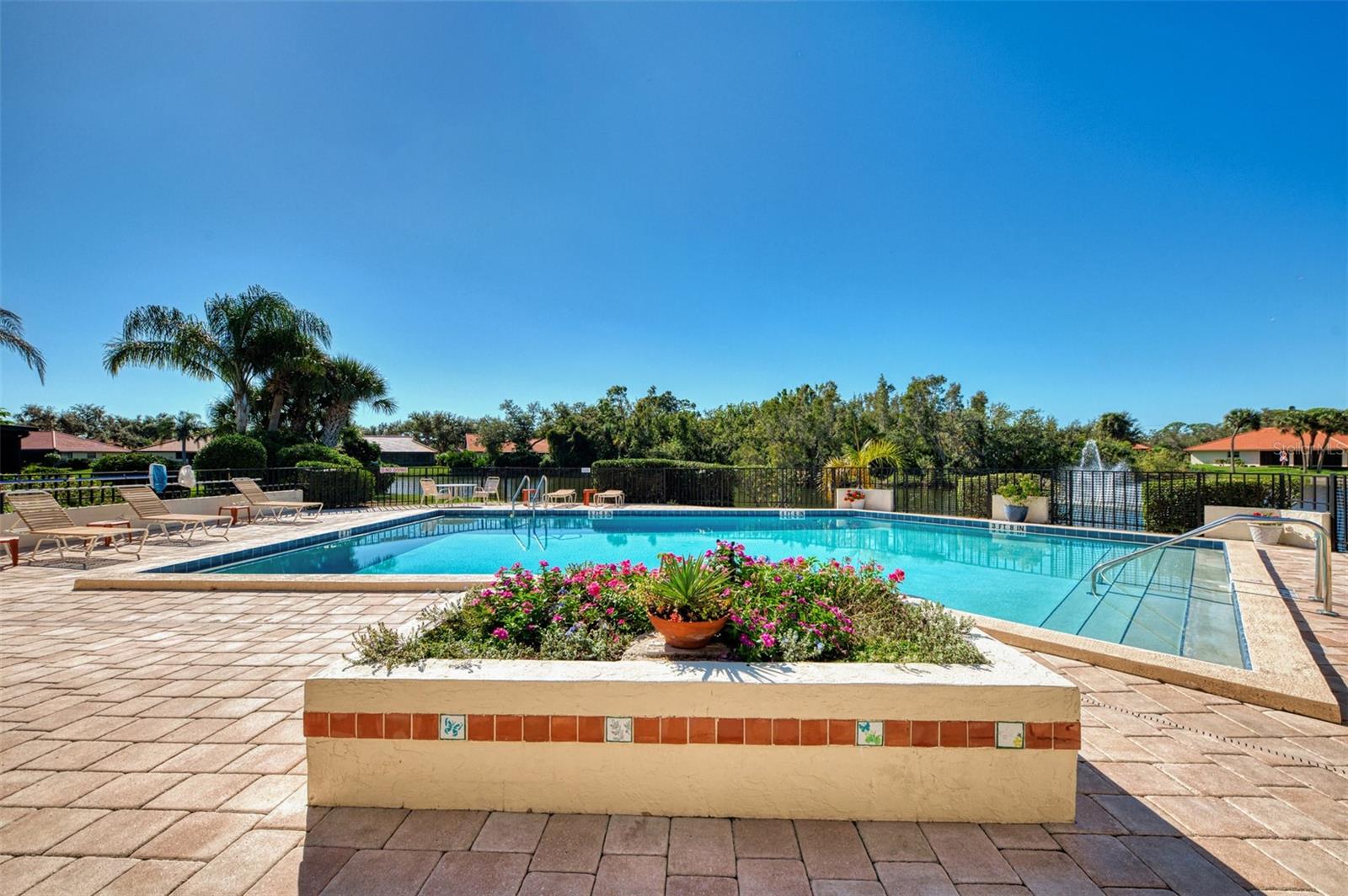 Image 44 of 47 For 218 Laurel Hollow Drive 10