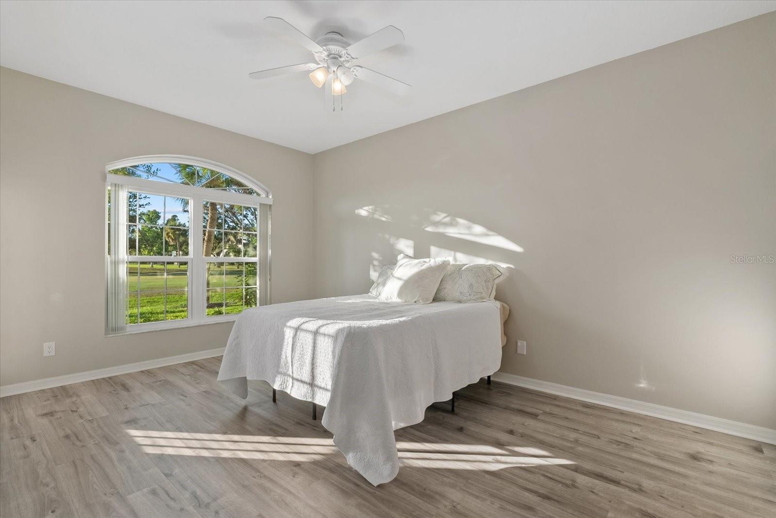 Image 15 of 38 For 903 Gondola Park Drive 903