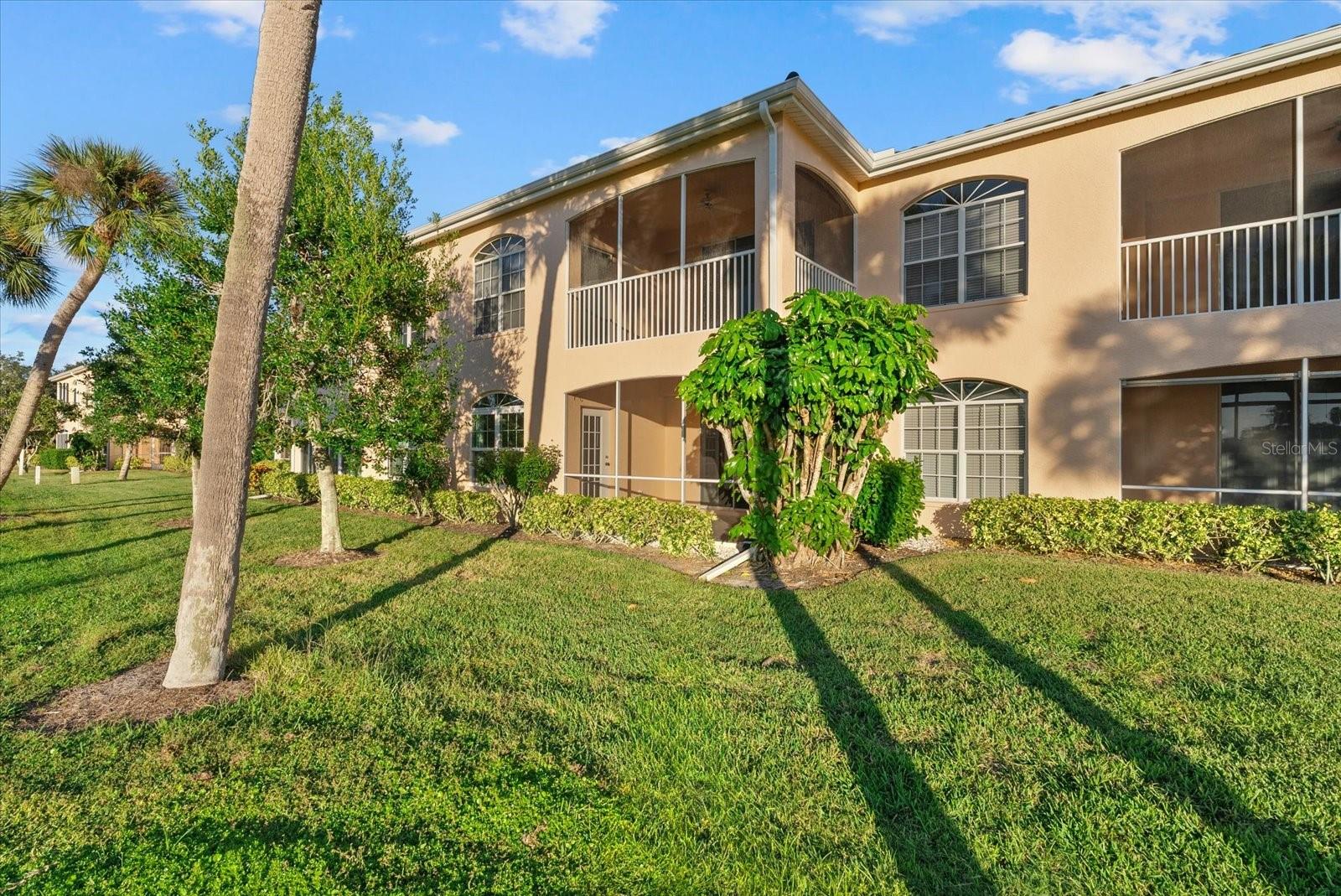 Image 23 of 38 For 903 Gondola Park Drive 903