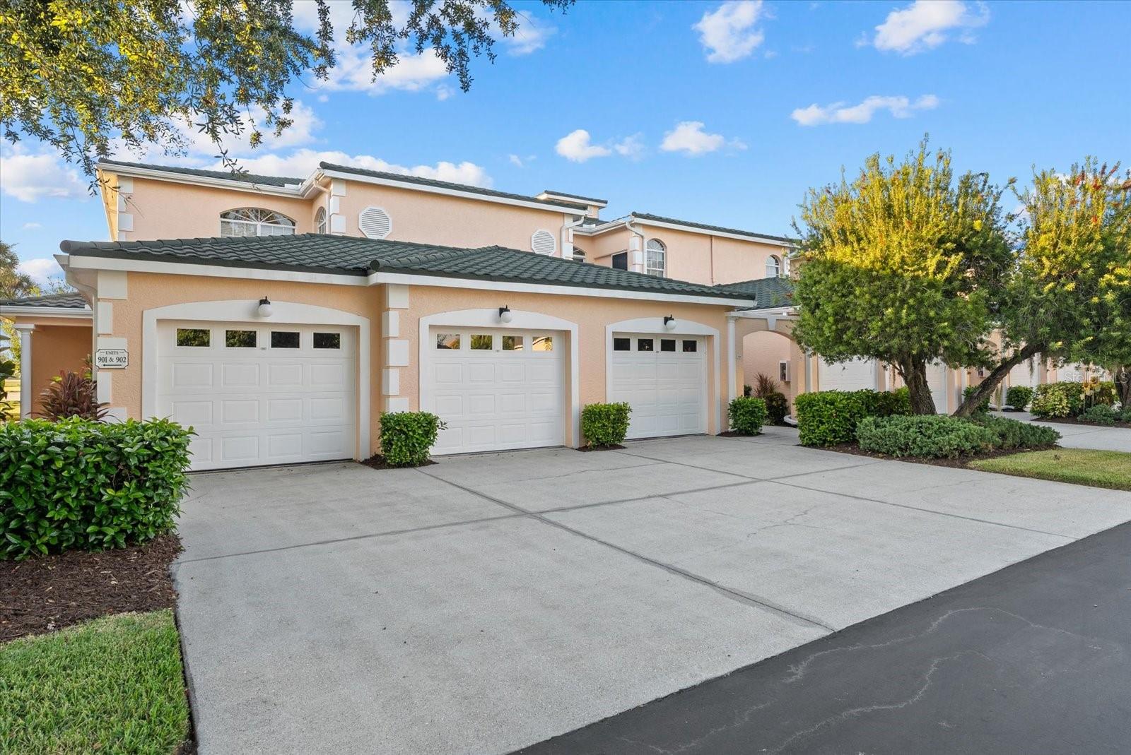 Image 32 of 38 For 903 Gondola Park Drive 903