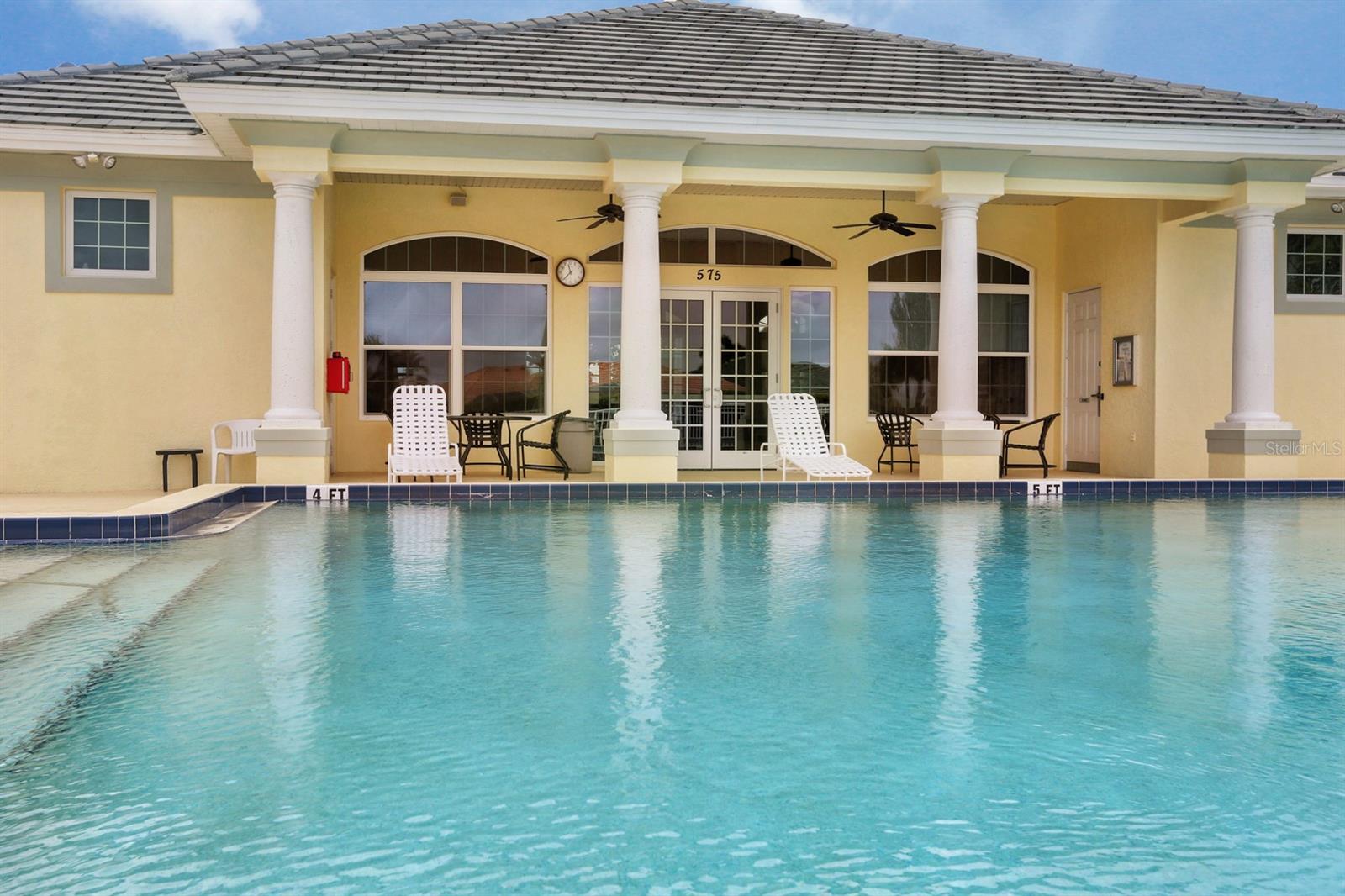 Image 23 of 45 For 656 Silk Oak Drive