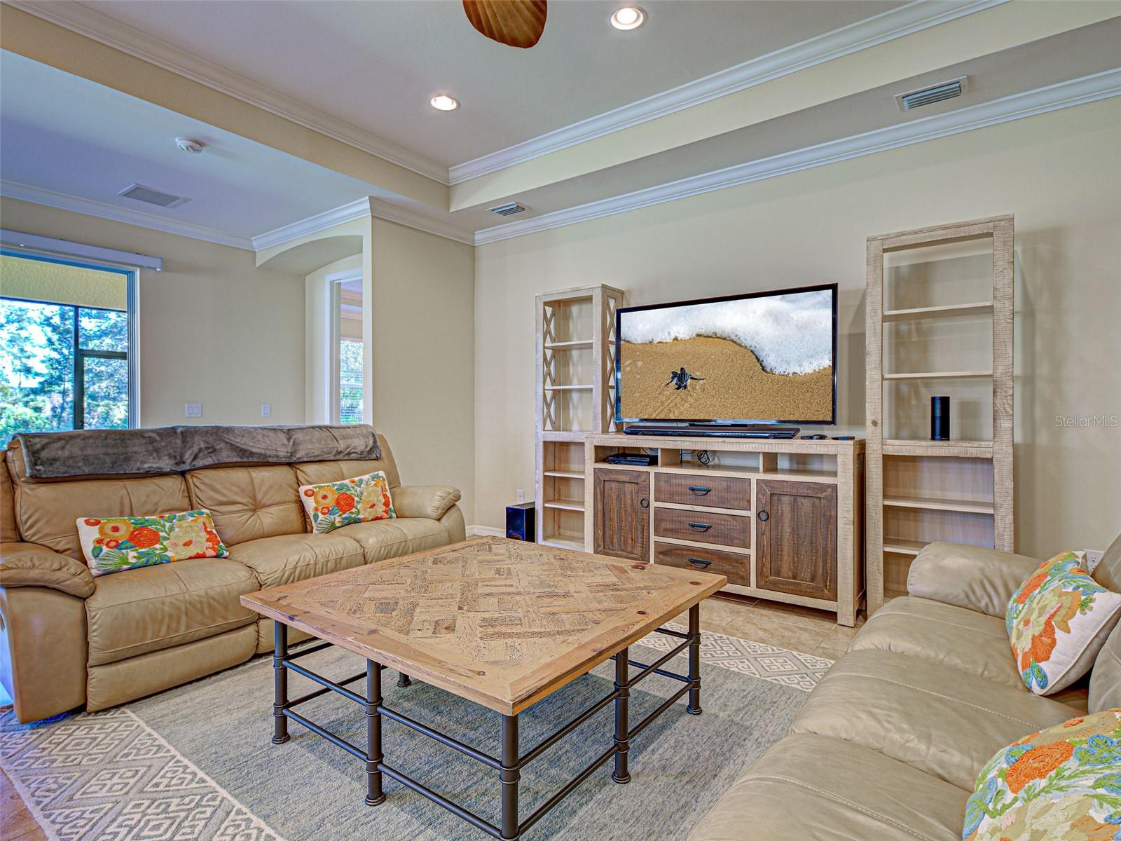 Image 11 of 77 For 11570 Blackfin Street