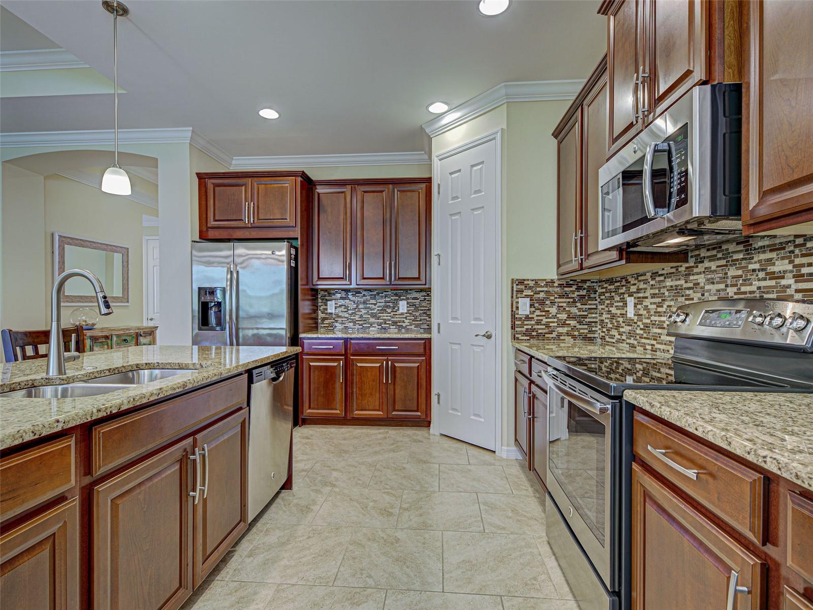 Image 19 of 77 For 11570 Blackfin Street